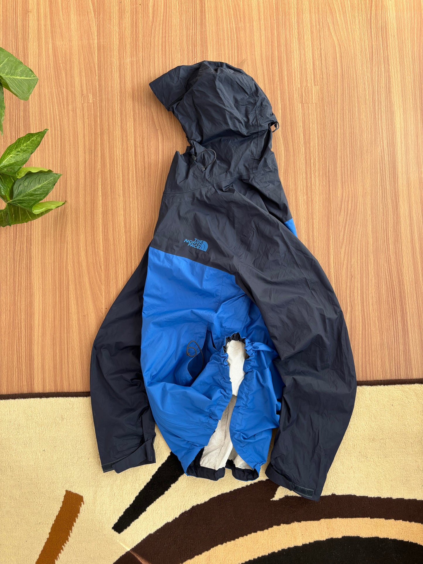 tnf waterproof packable shell