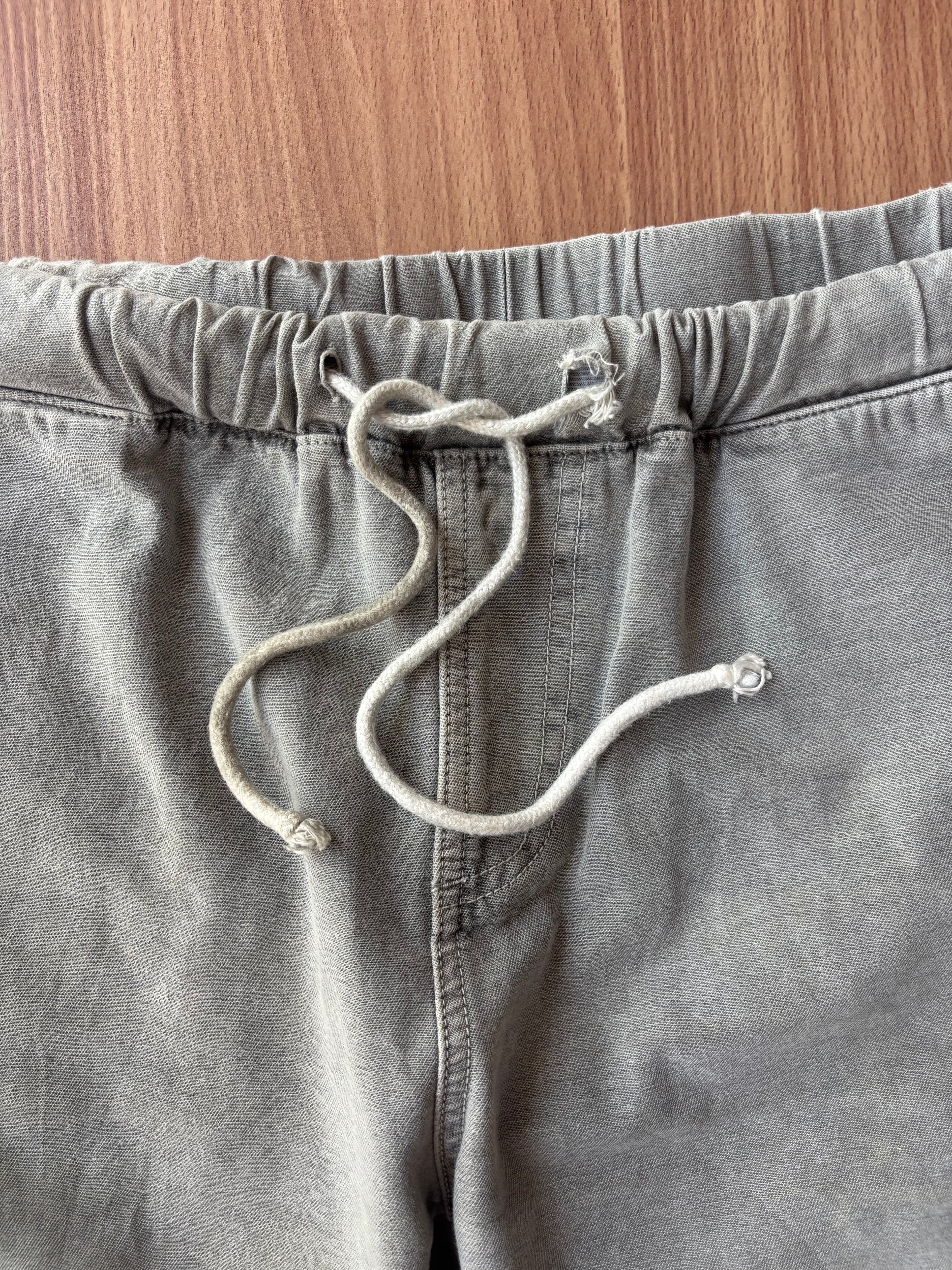 Stone Island cargo shorts (rep)