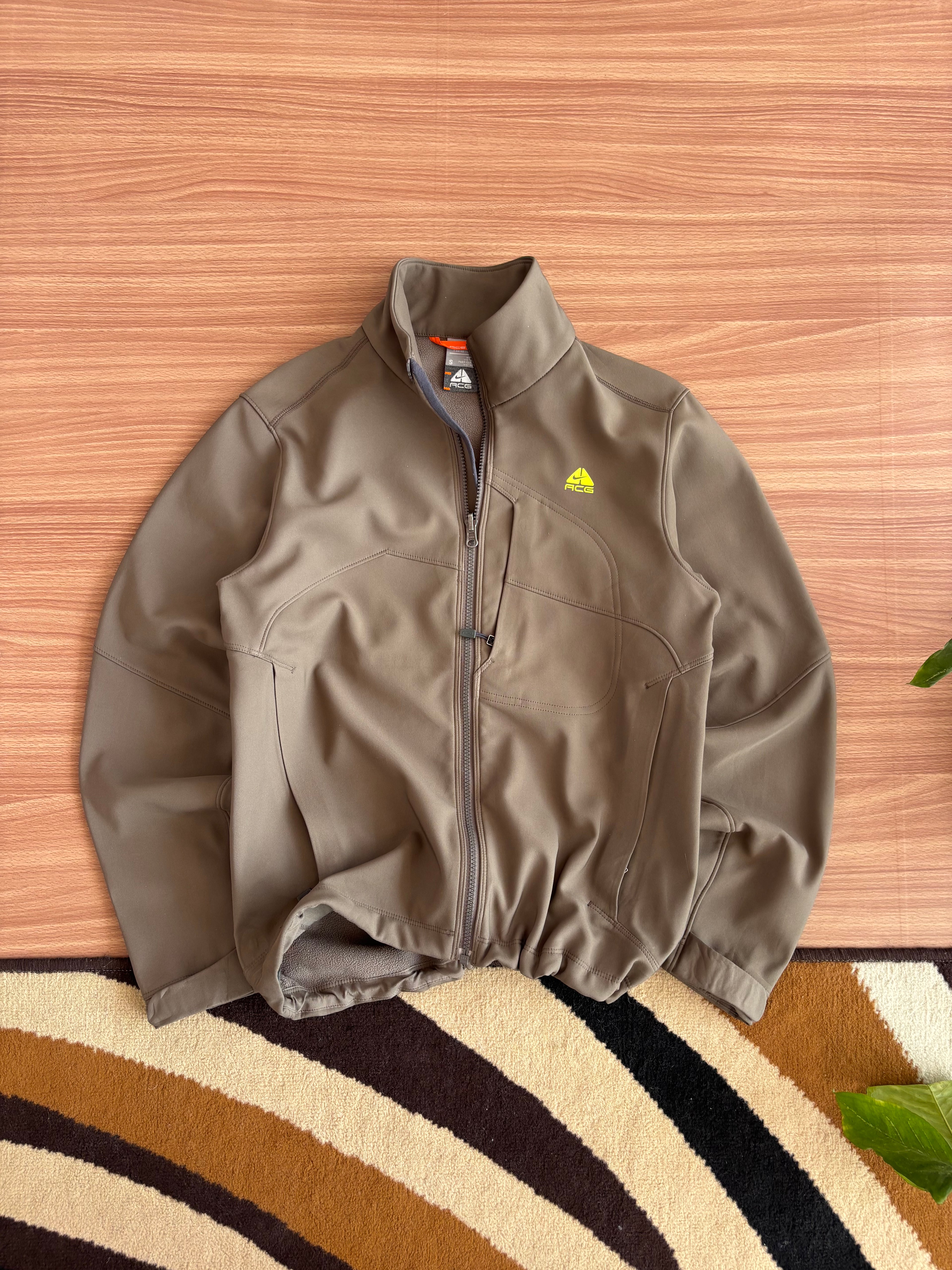 Nike ACG SoftShell