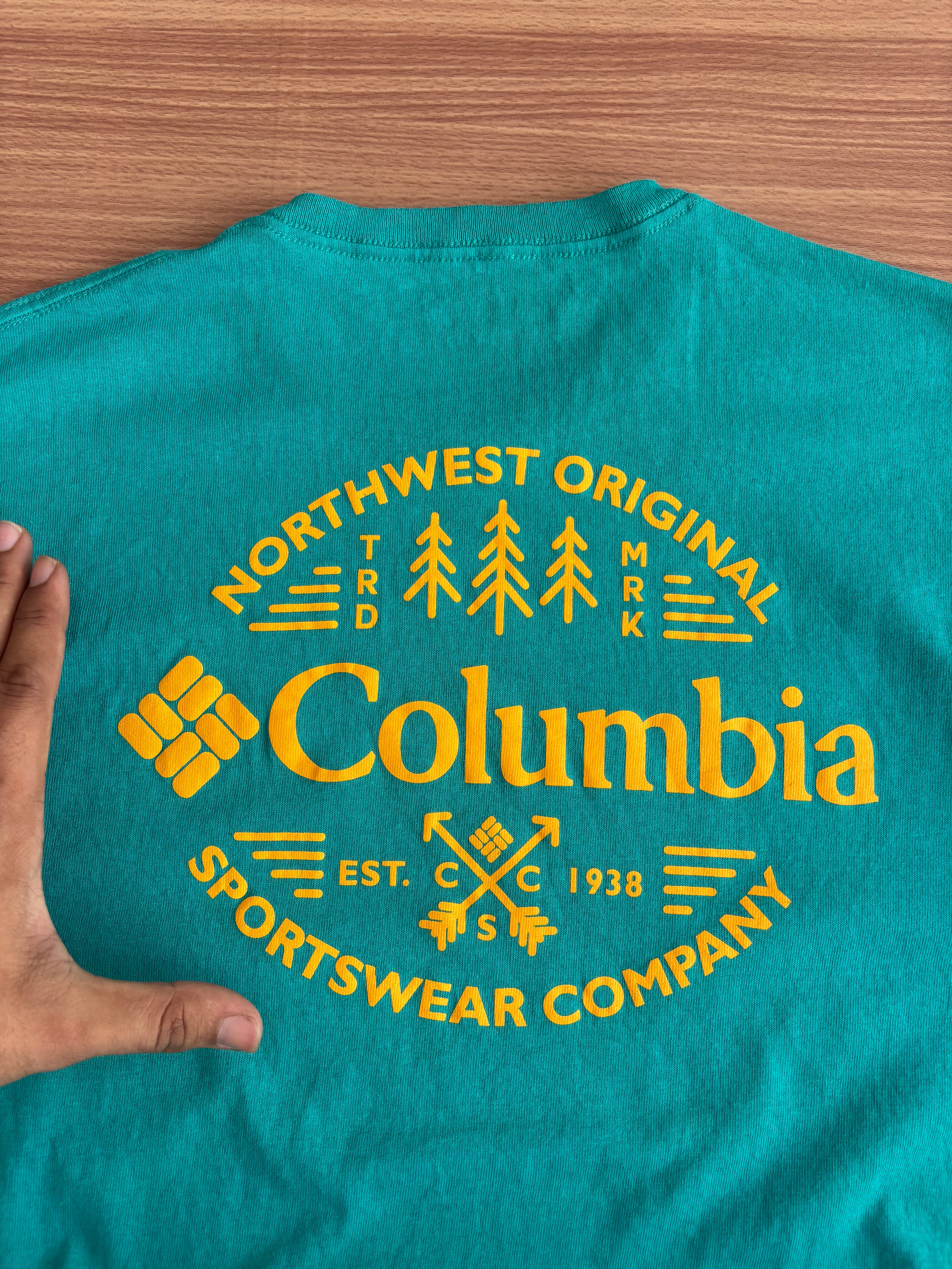 Columbia tee (S-M)