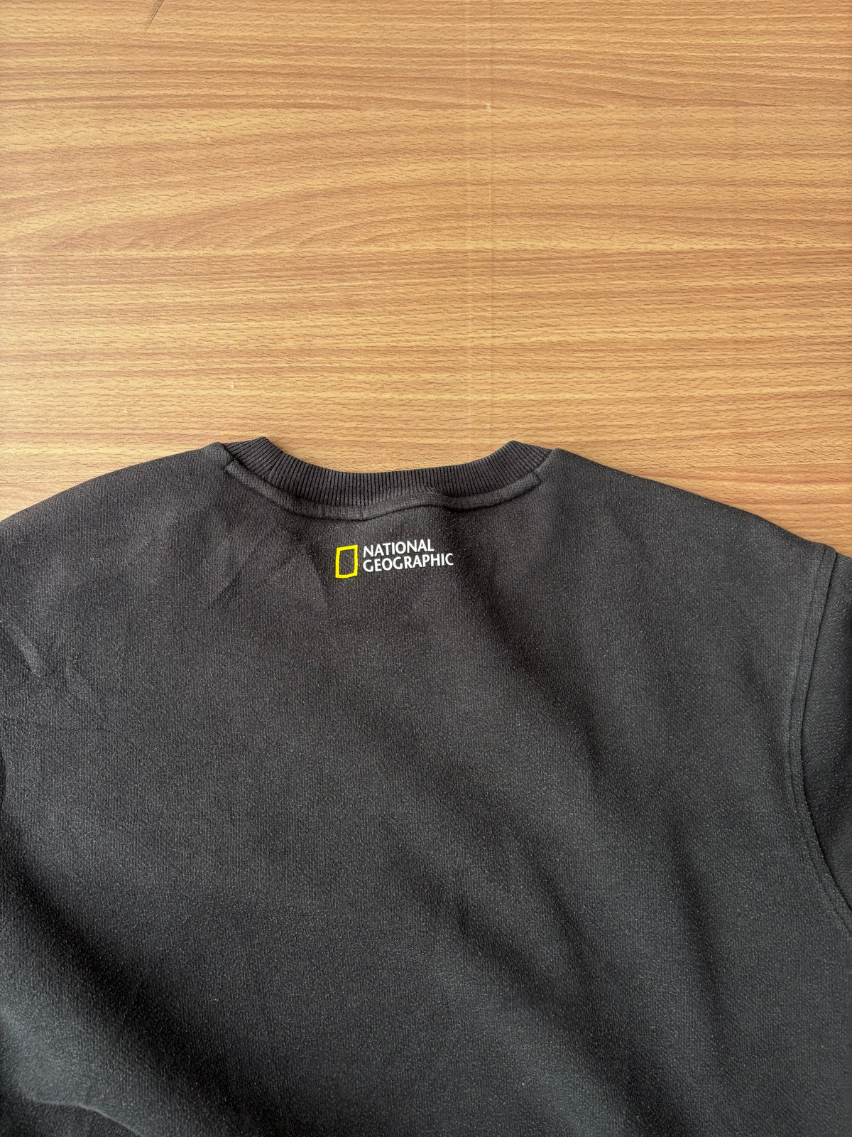 National Geographic sweatshirt (M-L)