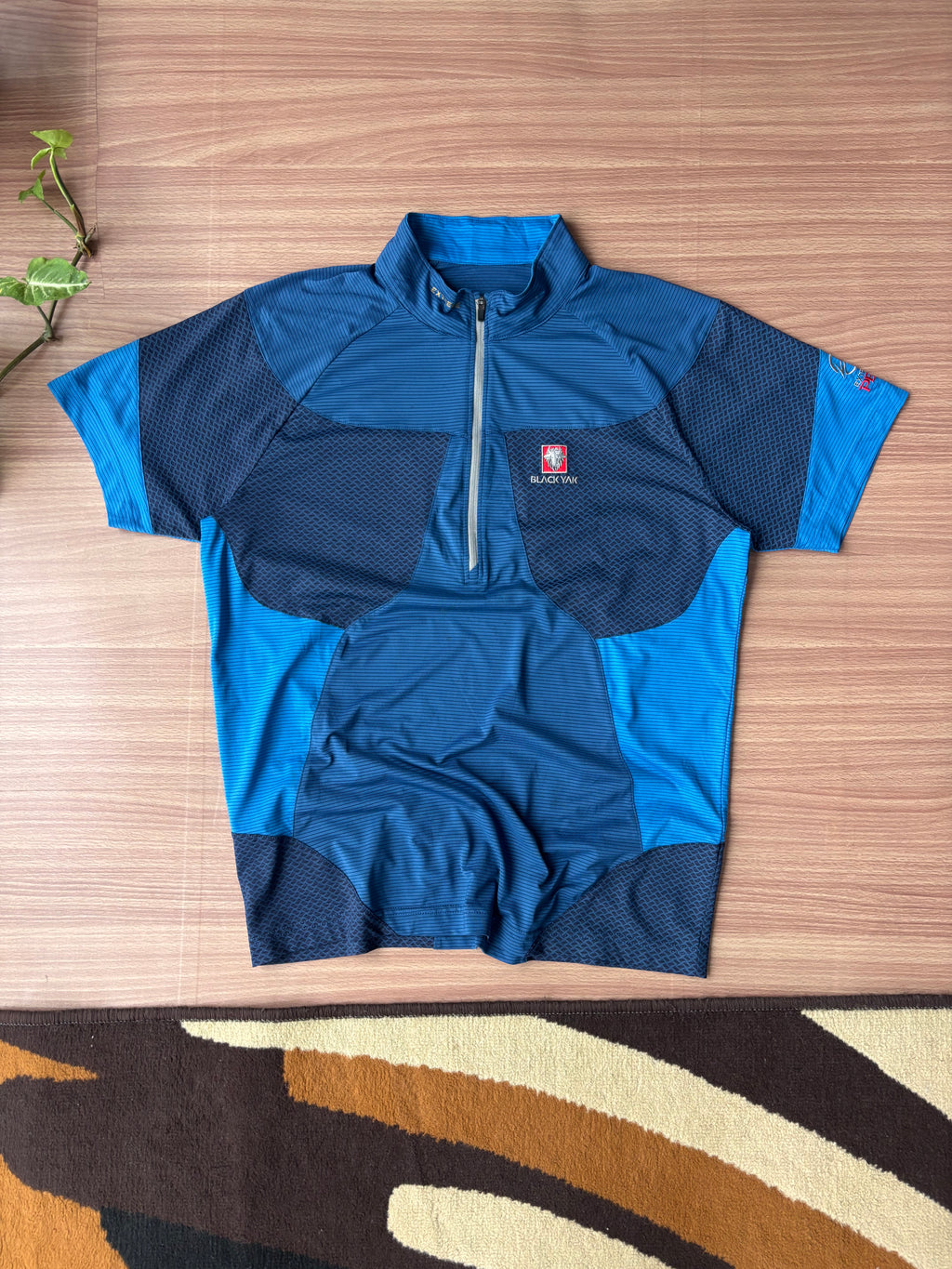 BlackYak extreme peak tee (M)