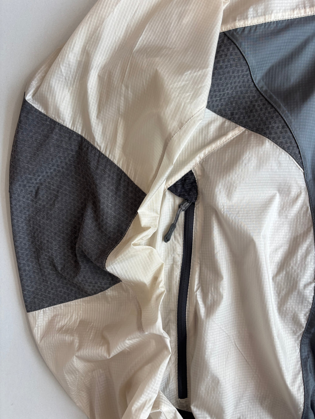 BlackYak extreme peak ultralight shell (M)