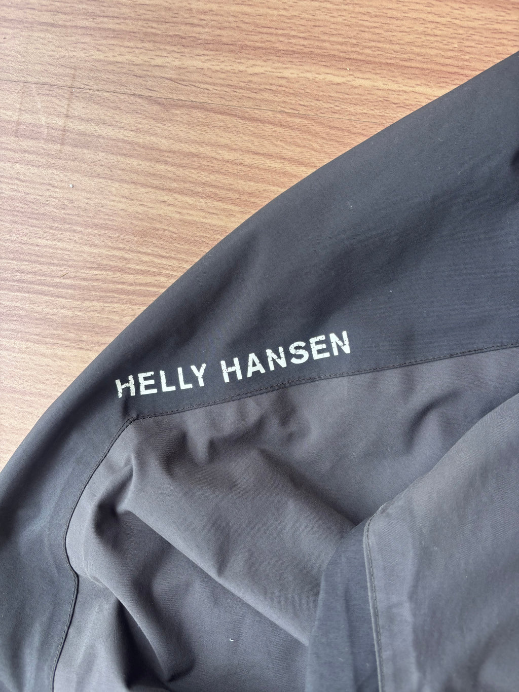 Helly Hansen shell jacket (L)