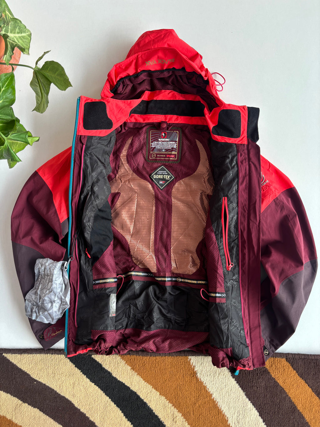 BlackYak extreme peak shell (S)
