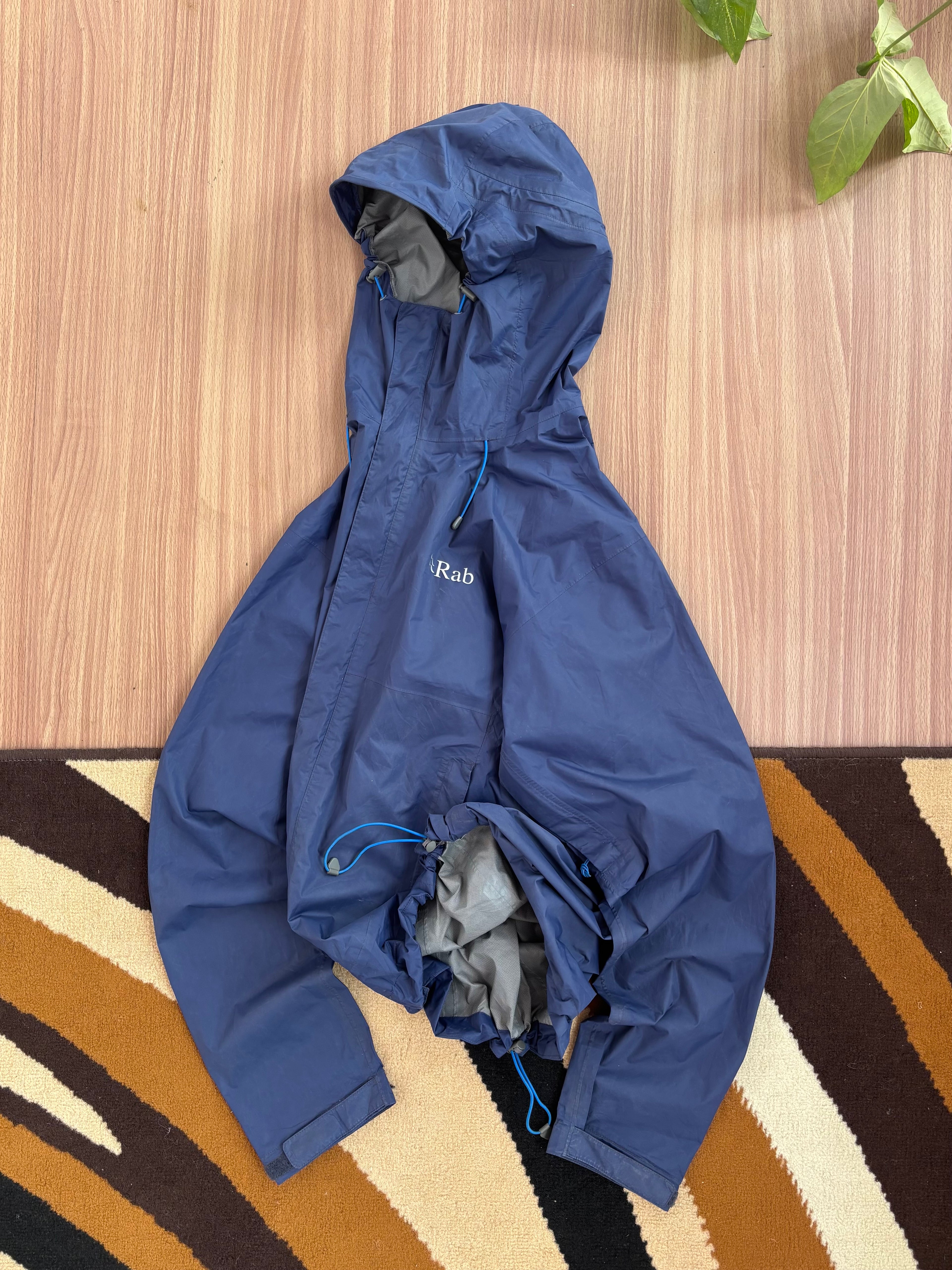 Rab paclite shell