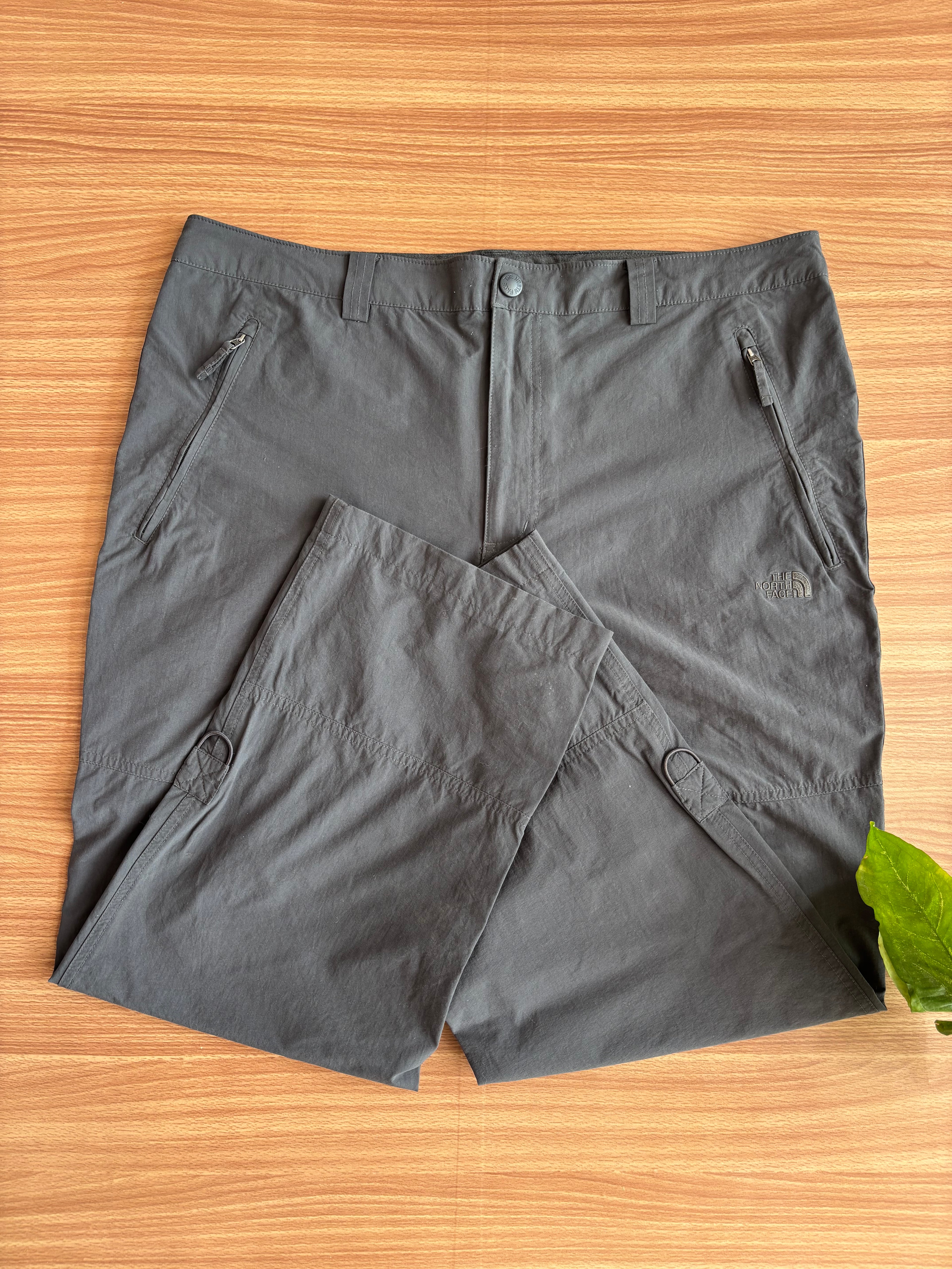 The North Face LooseFit Cargo