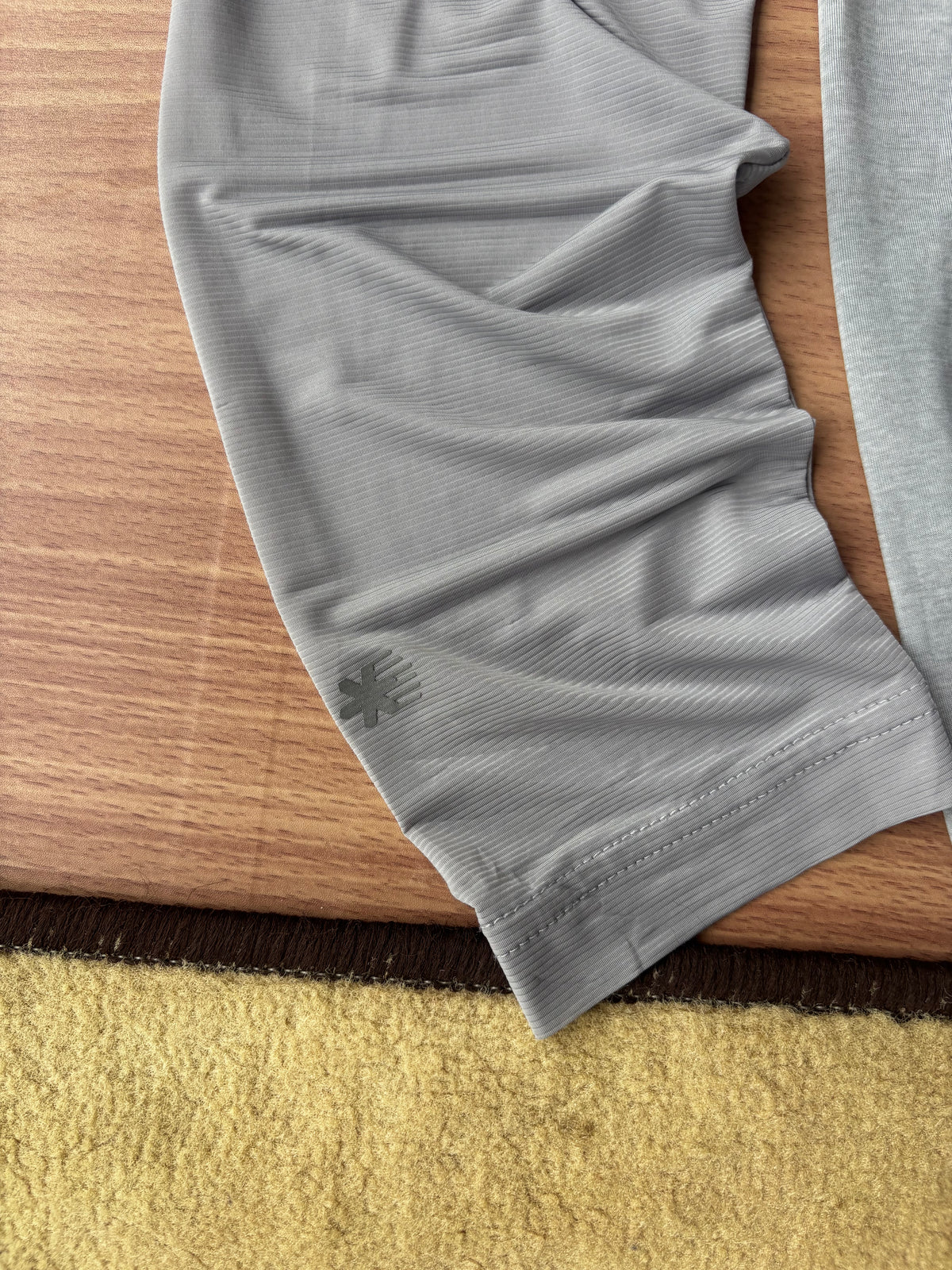 BlackYak Ultralight sun shield (L)