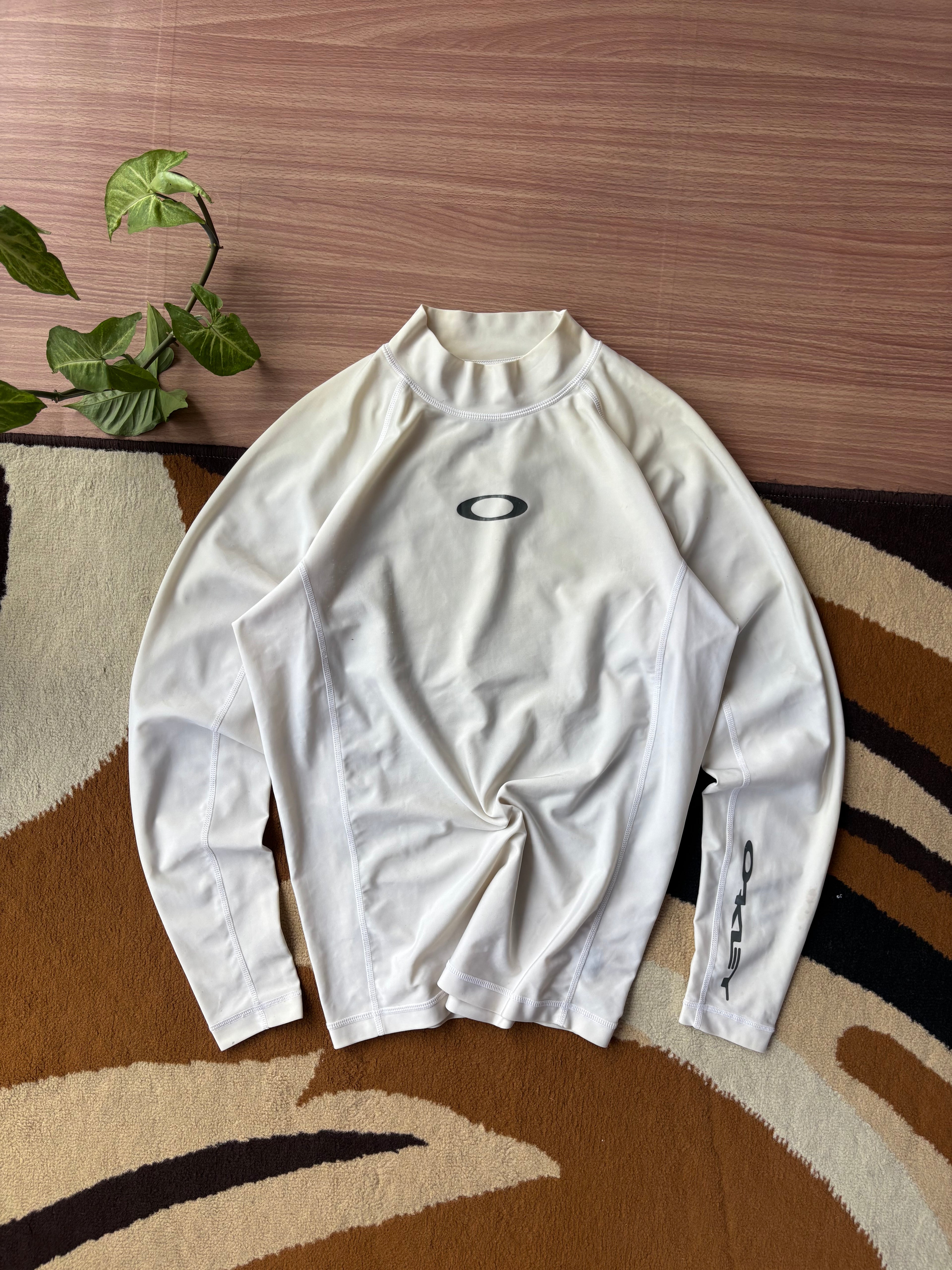 Oakley Surf Skin Rash Guard white