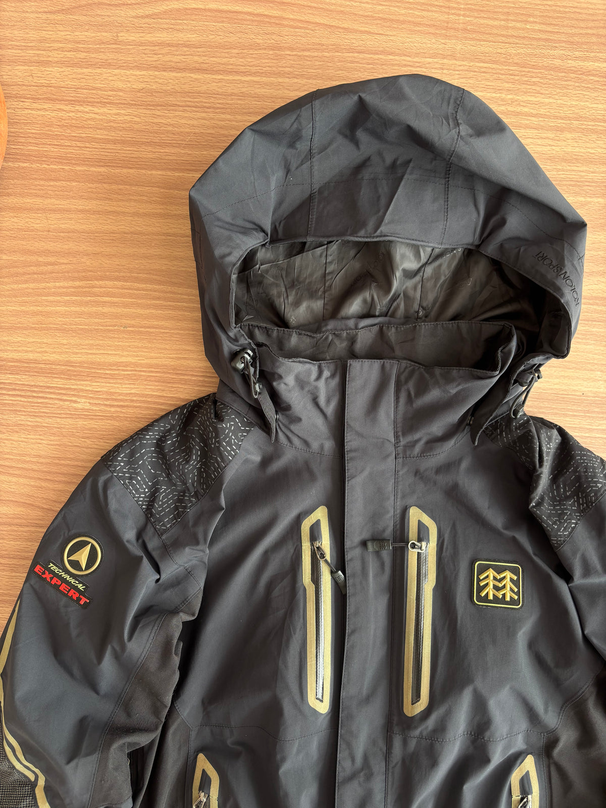 Kolon Sports Goretex pro shell (M)
