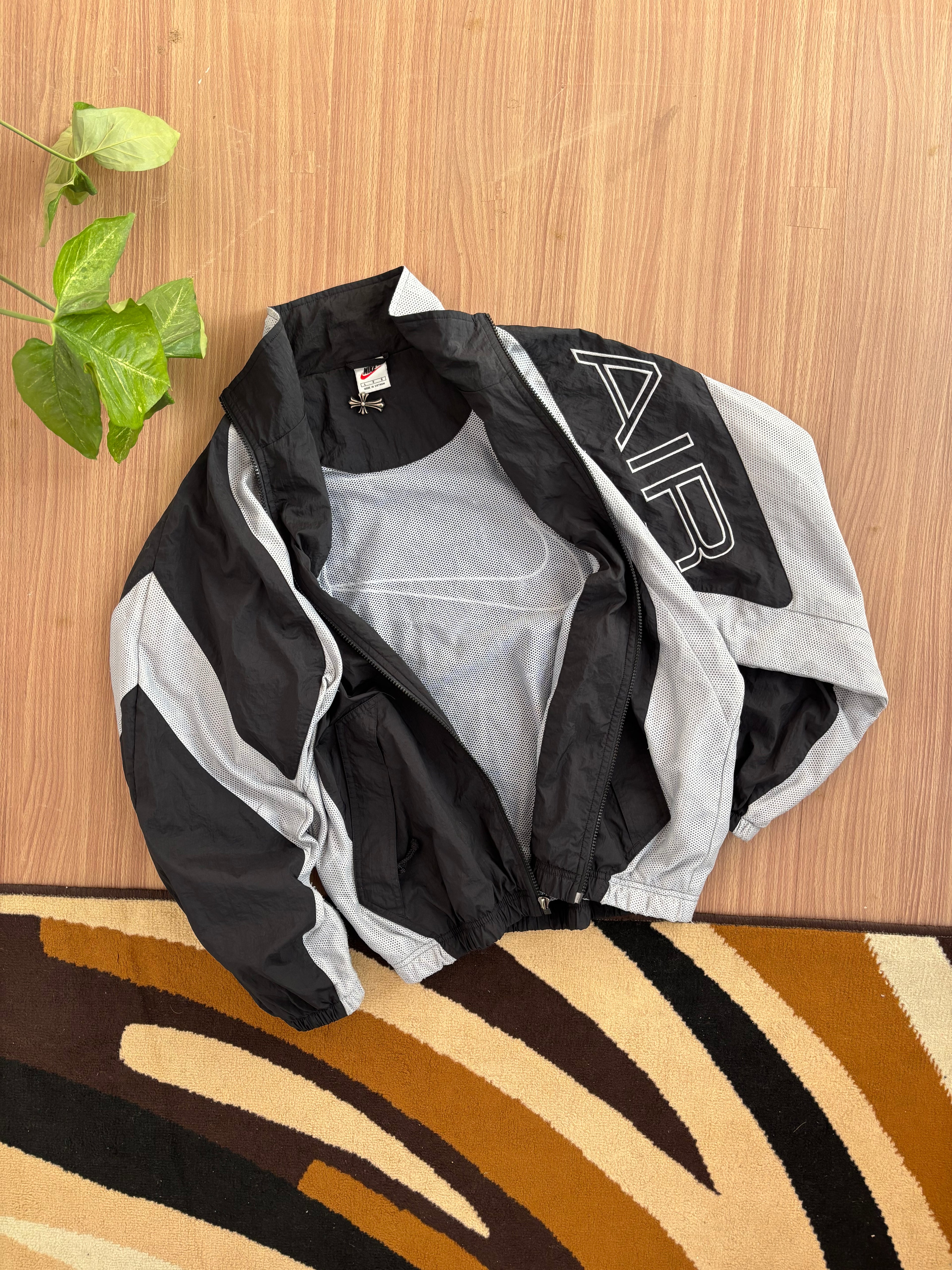 90’s Nike air big swoosh