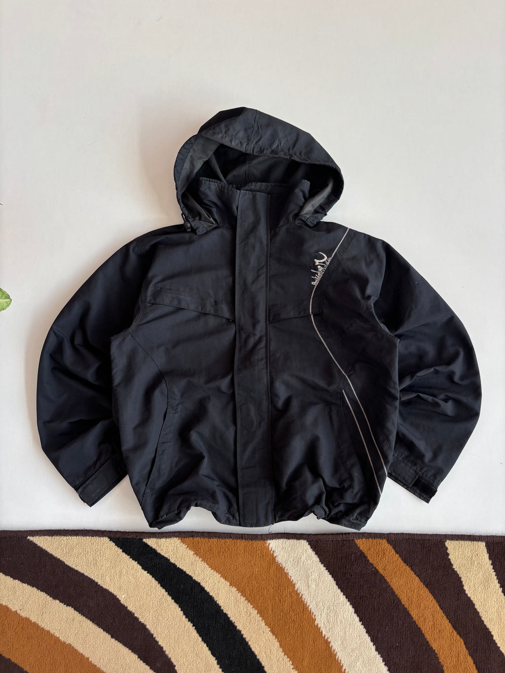 Quiksilver shell jacket (M)