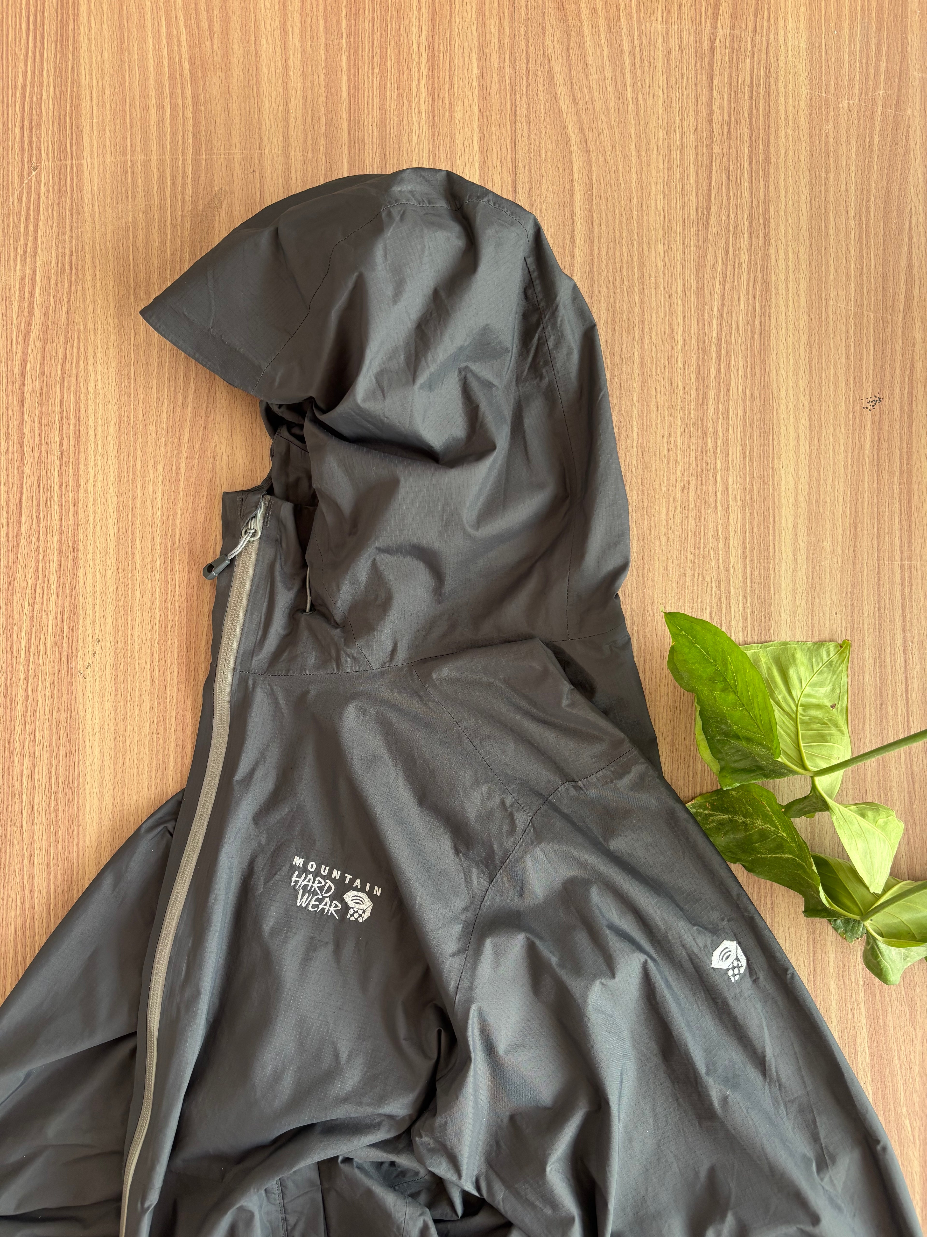 Mountain Hardwear Shell