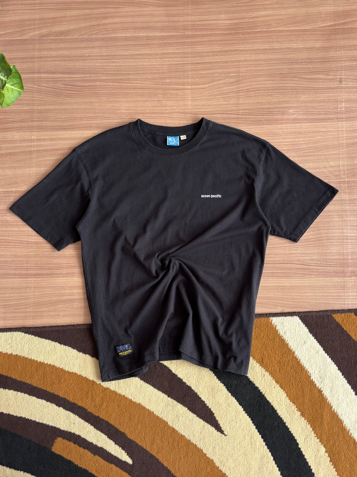 Ocean pacific tee (L)