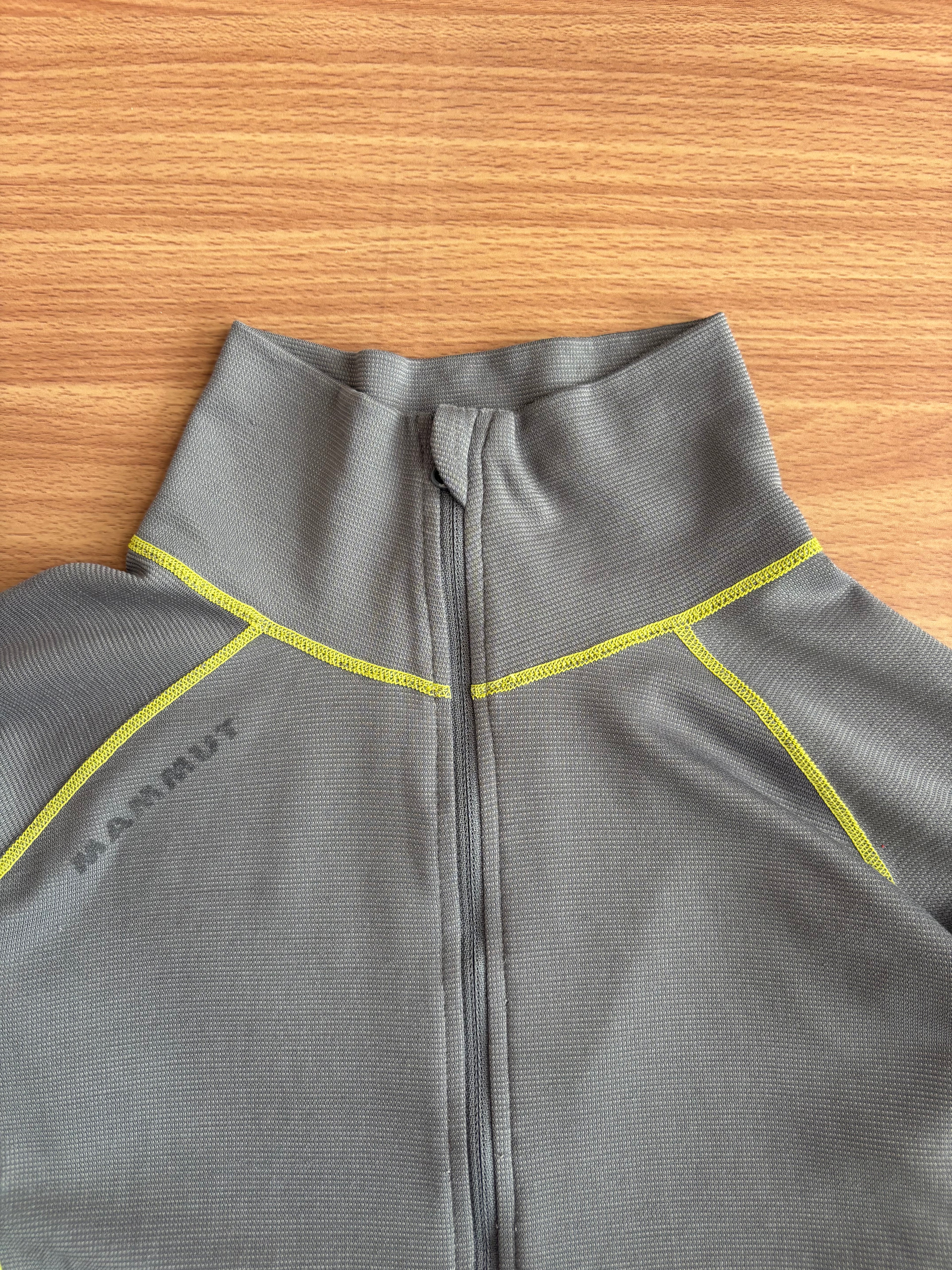 Mammut full sleeve base layer/ Tee (S-M)