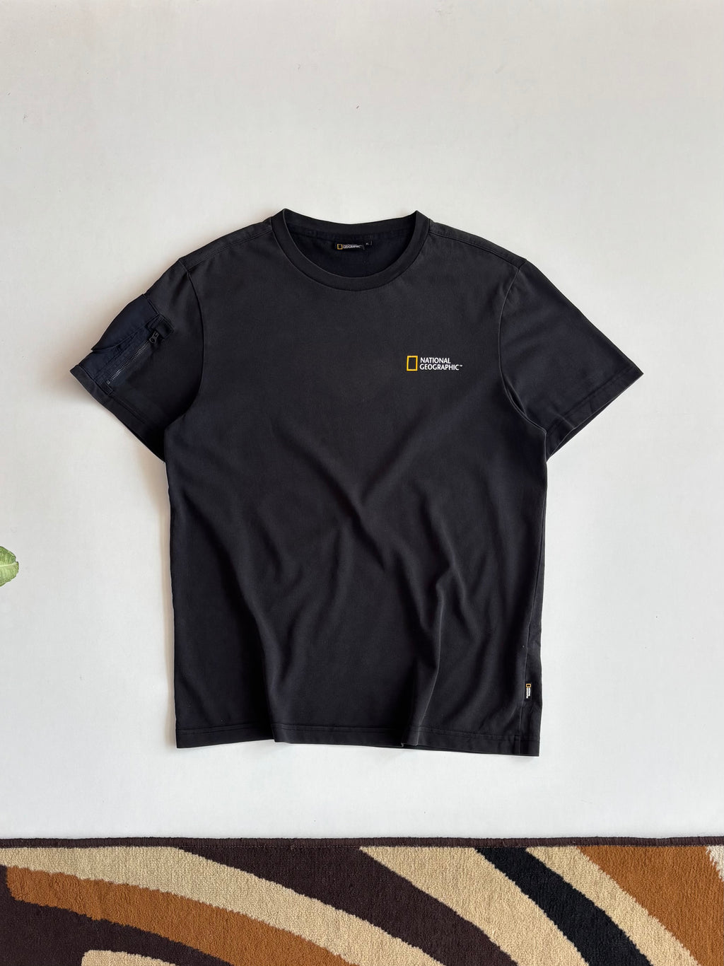 National Geographic Tee (M)