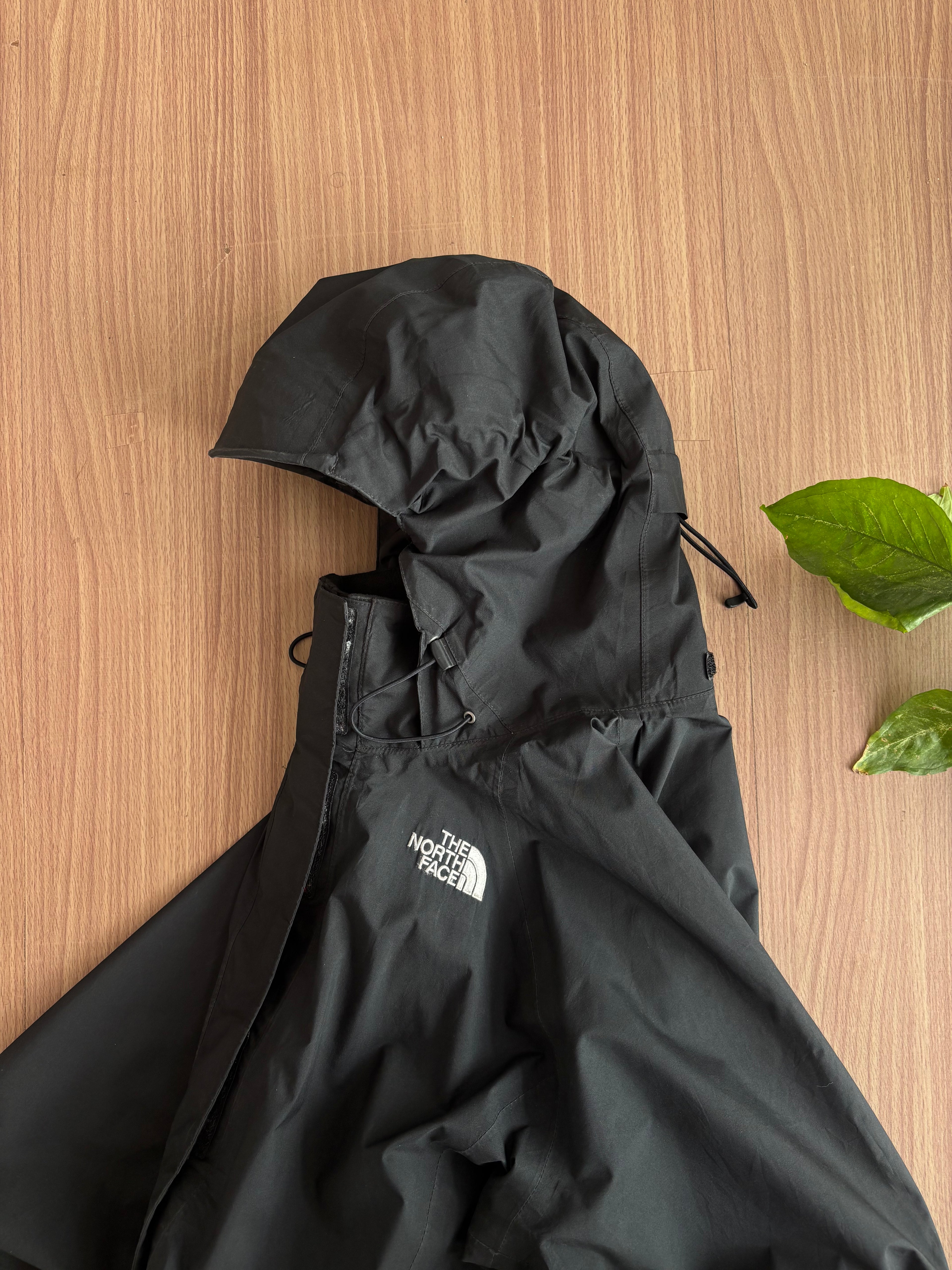 TNF GoreTex Shell (W-L)