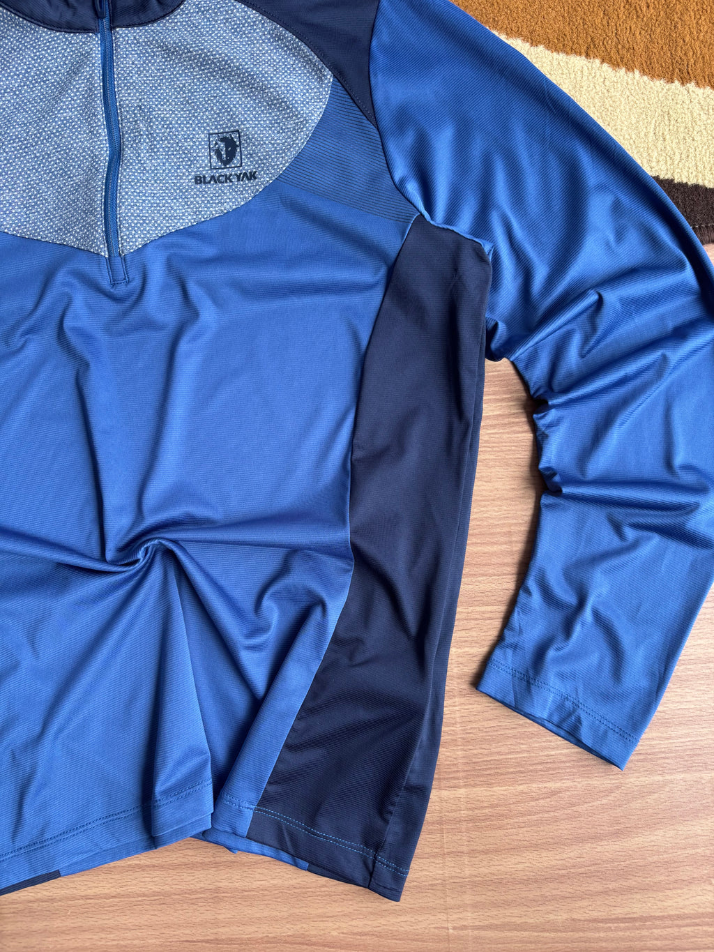 Blackyak full sleeve tee (S)