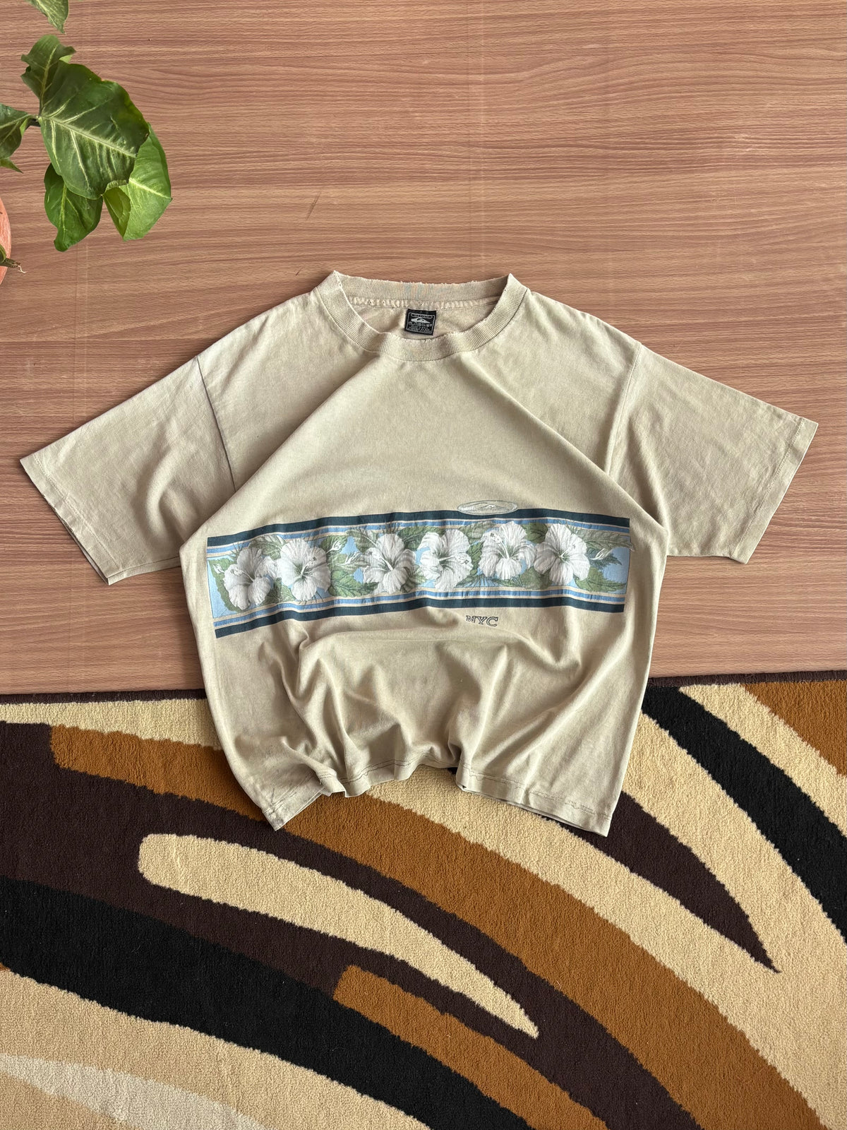 Vintage Quiksilver Grail tee (S-M)