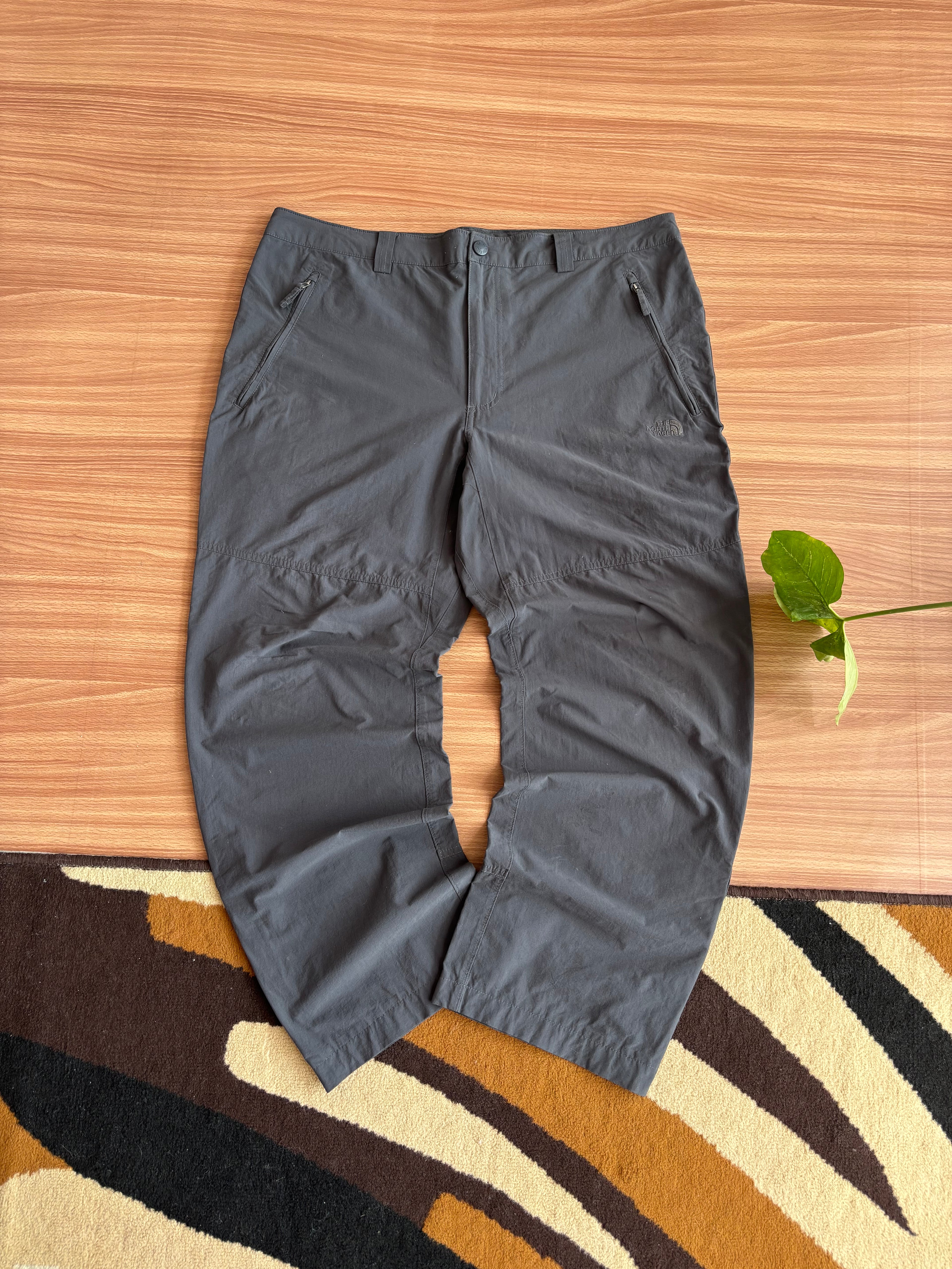 The North Face LooseFit Cargo