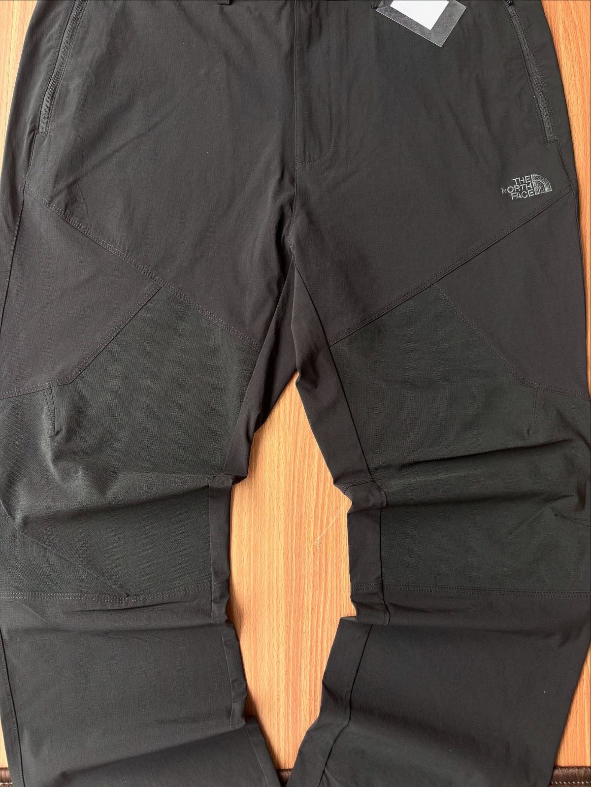 Tnf shell pants