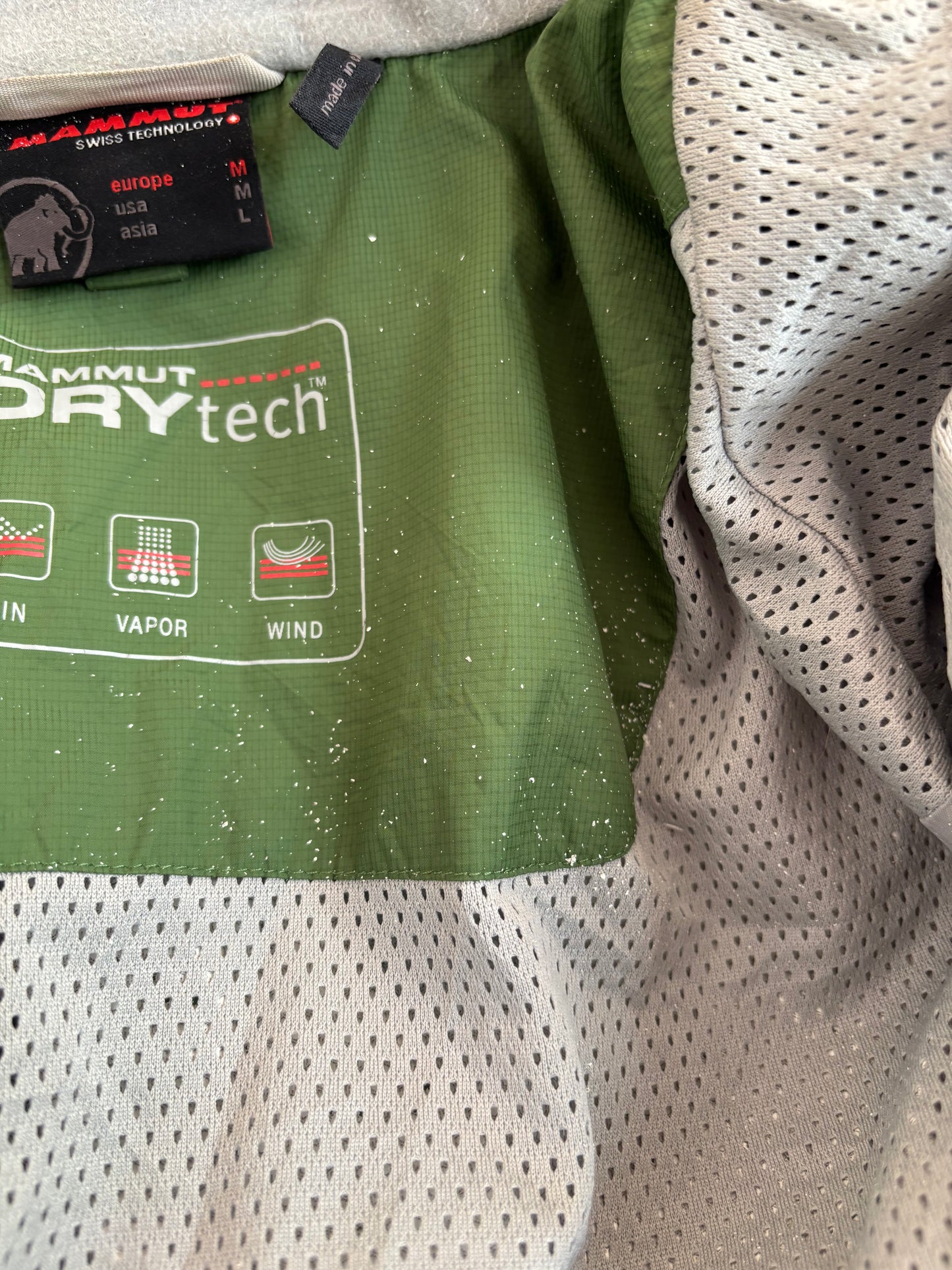 mammut dry tech shell