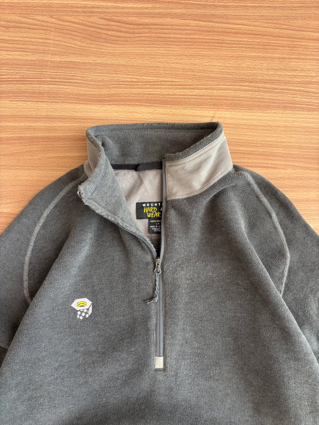 Mountain hardwear polartec fleece (L)