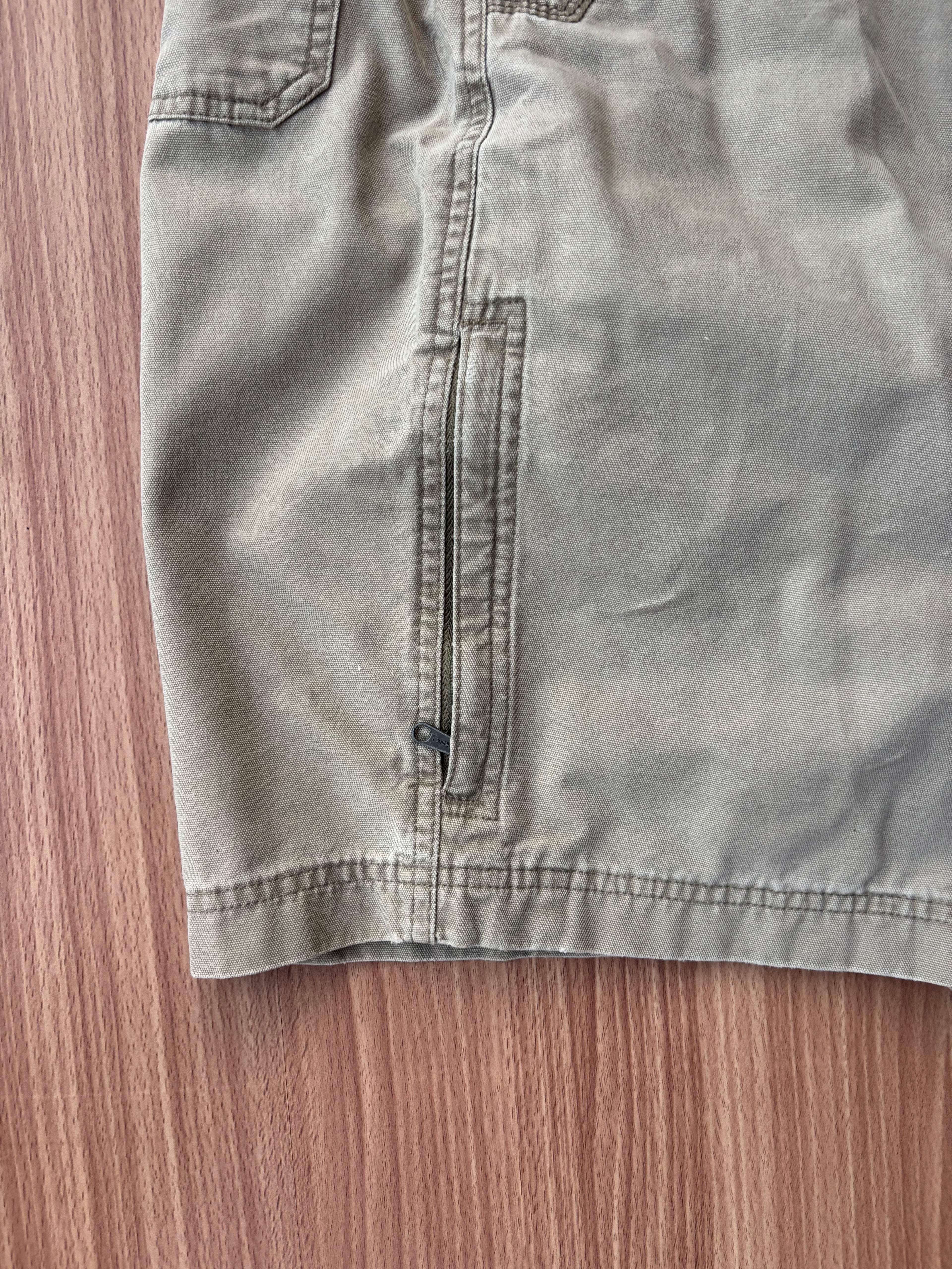 Columbia OmniSheild Safari shorts