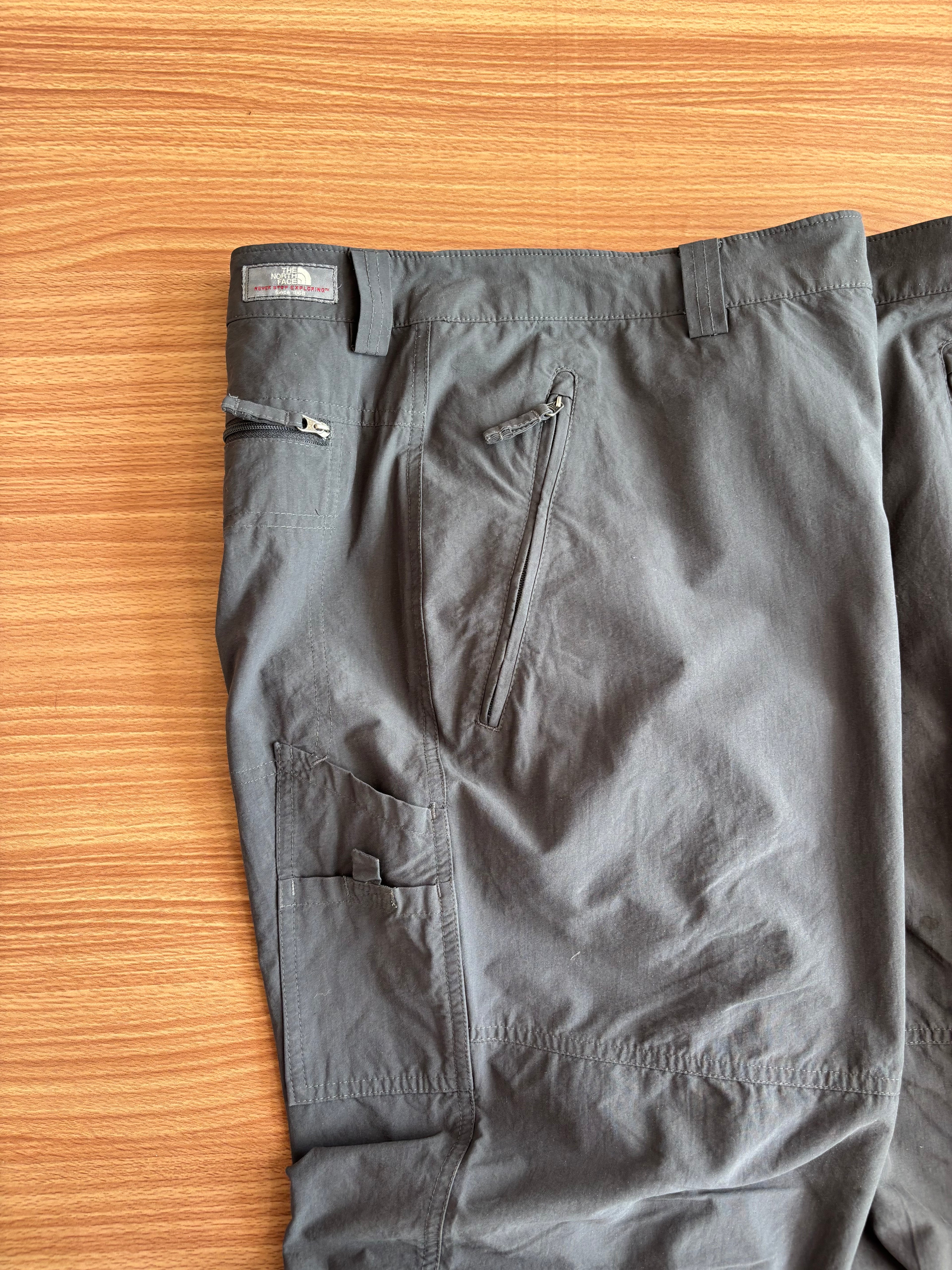 The North Face LooseFit Cargo