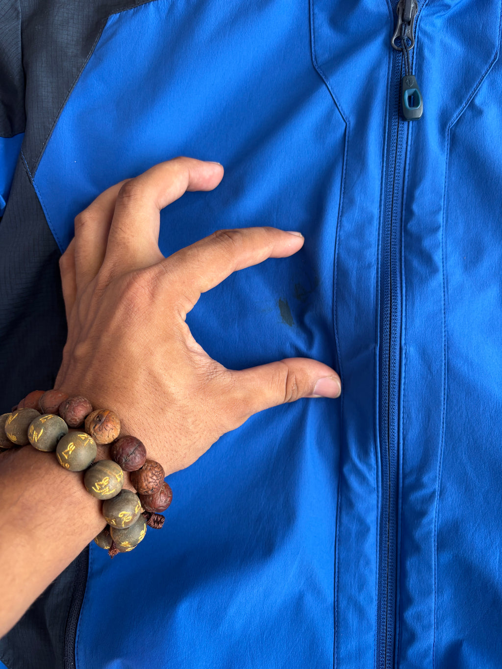 BlackYak windstopper shell (M)