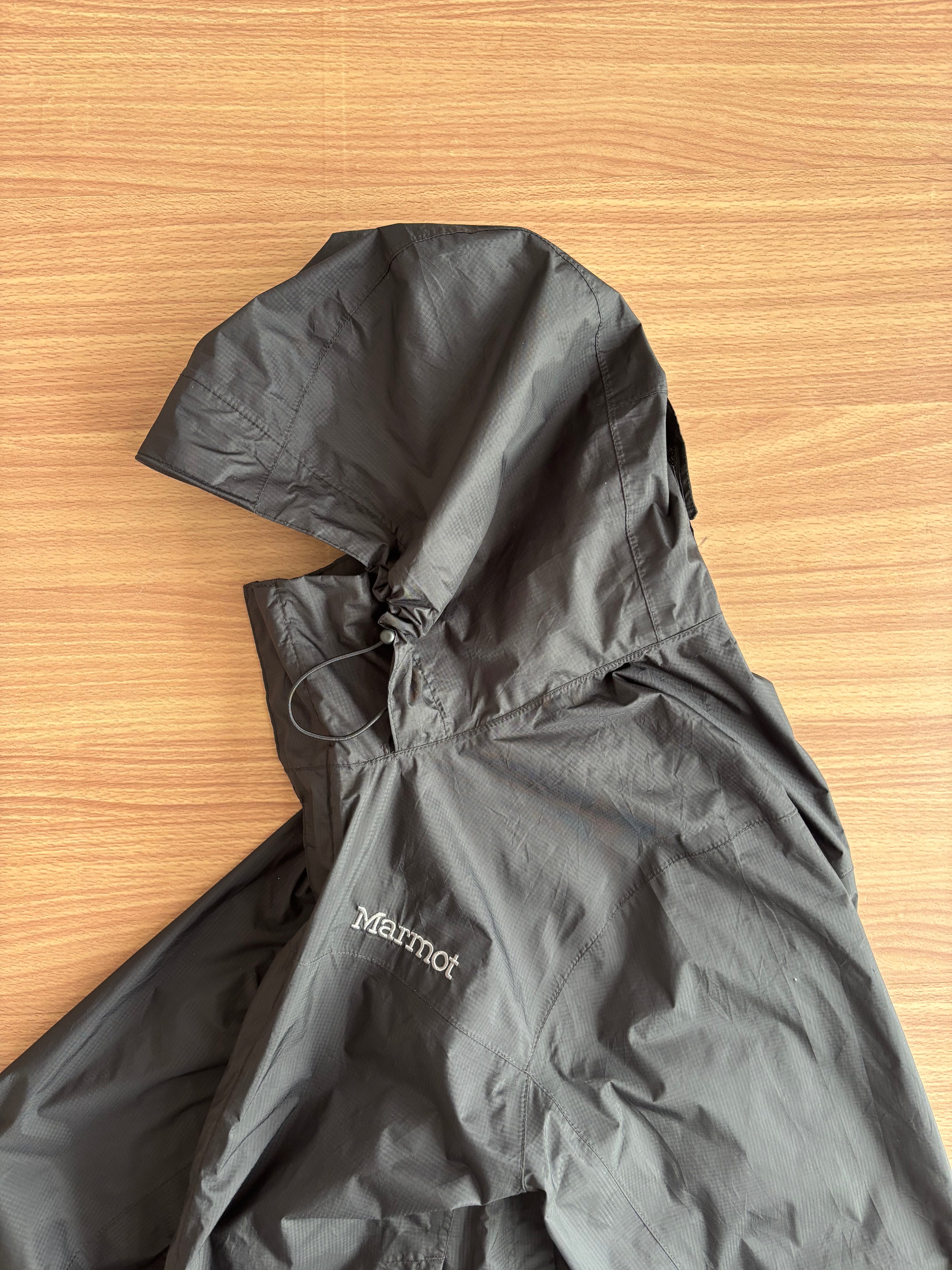 Marmot packable 2.5L shell (M)