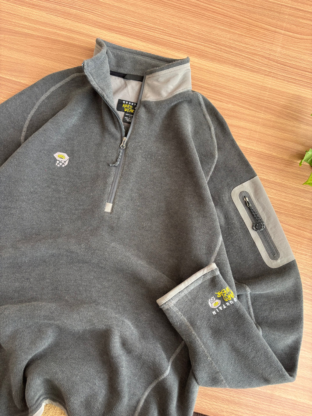 Mountain hardwear polartec fleece (L)