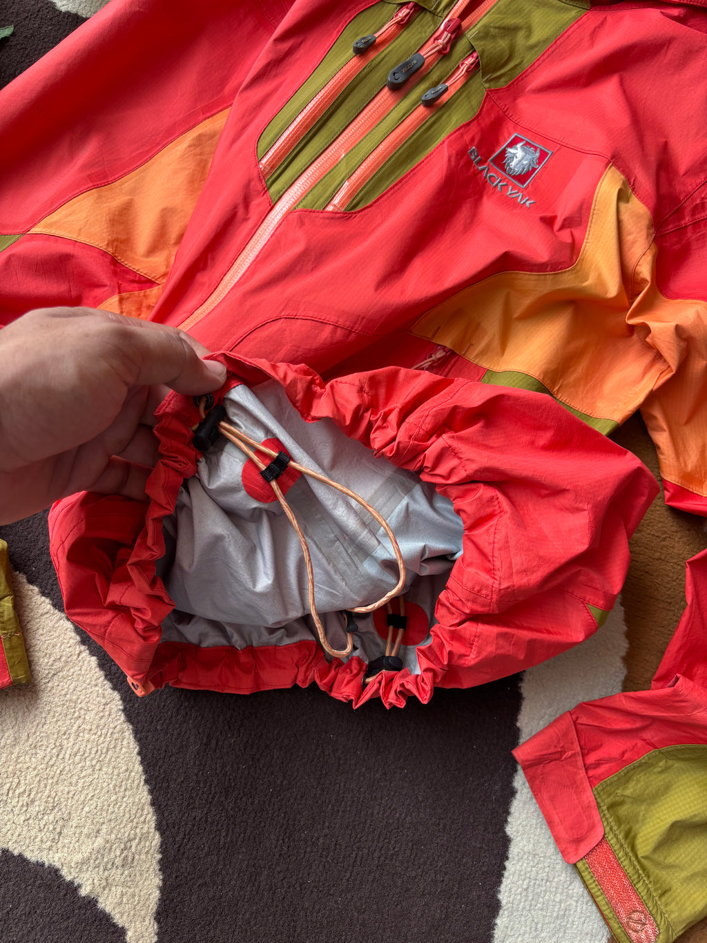 BlackYak windstopper shell (M)
