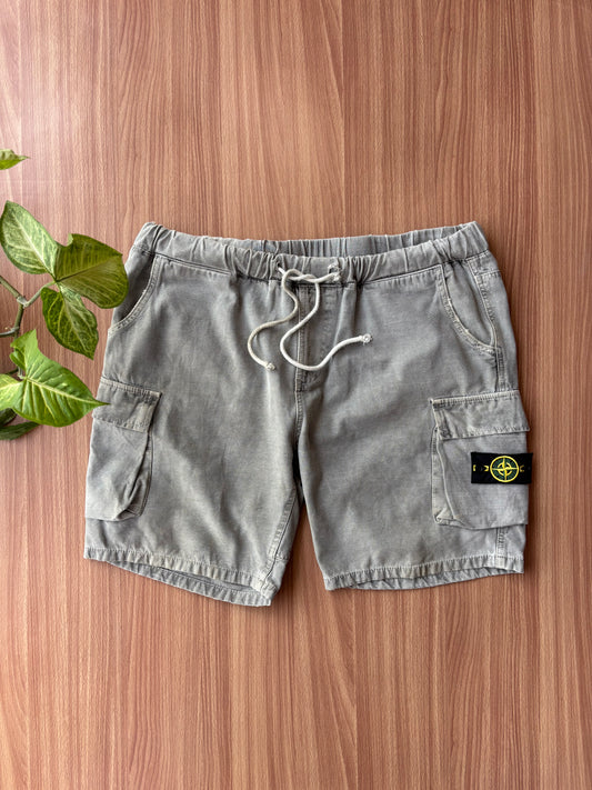 Stone Island cargo shorts (rep)