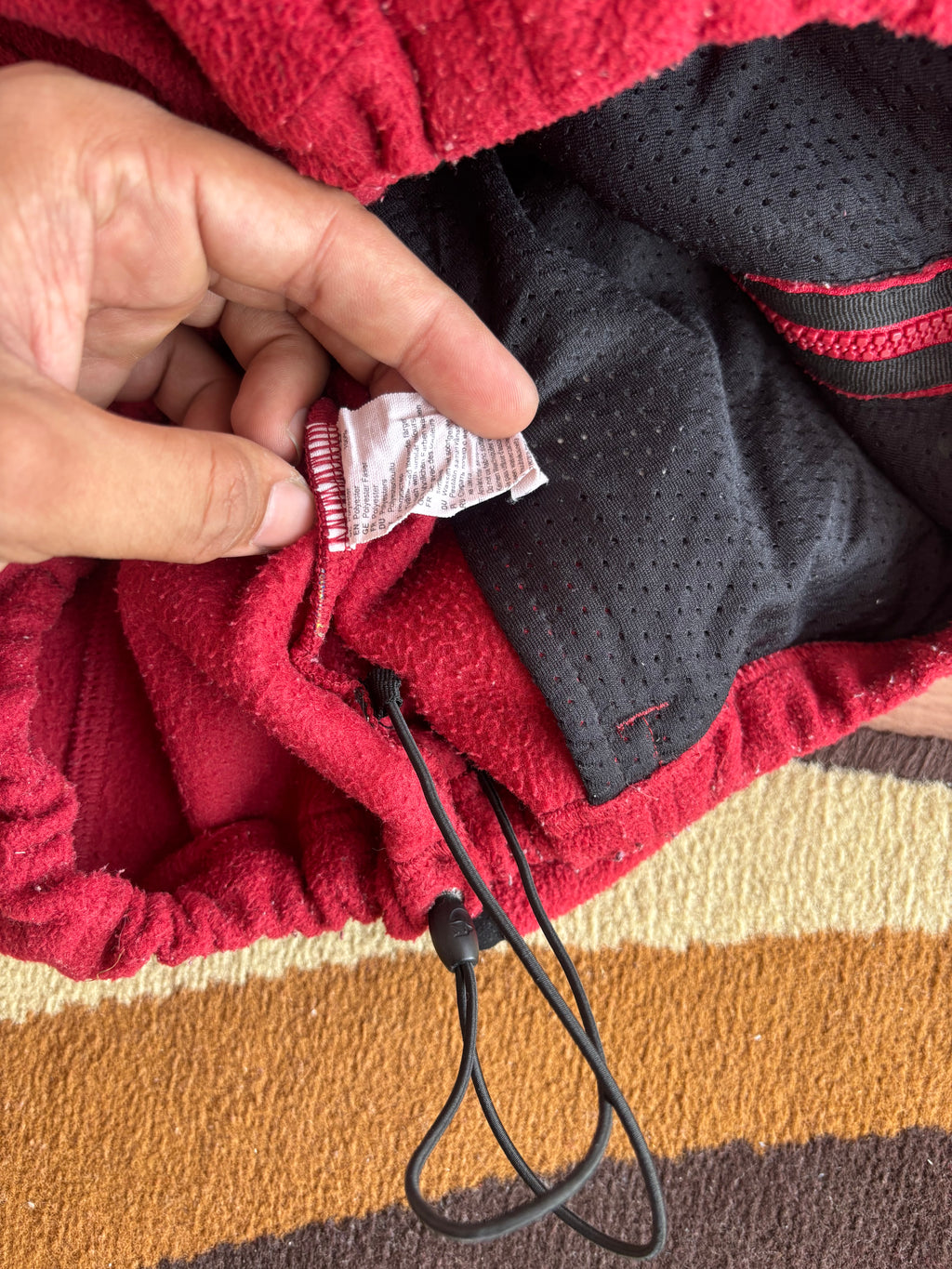 Fjällräven maroon fleece