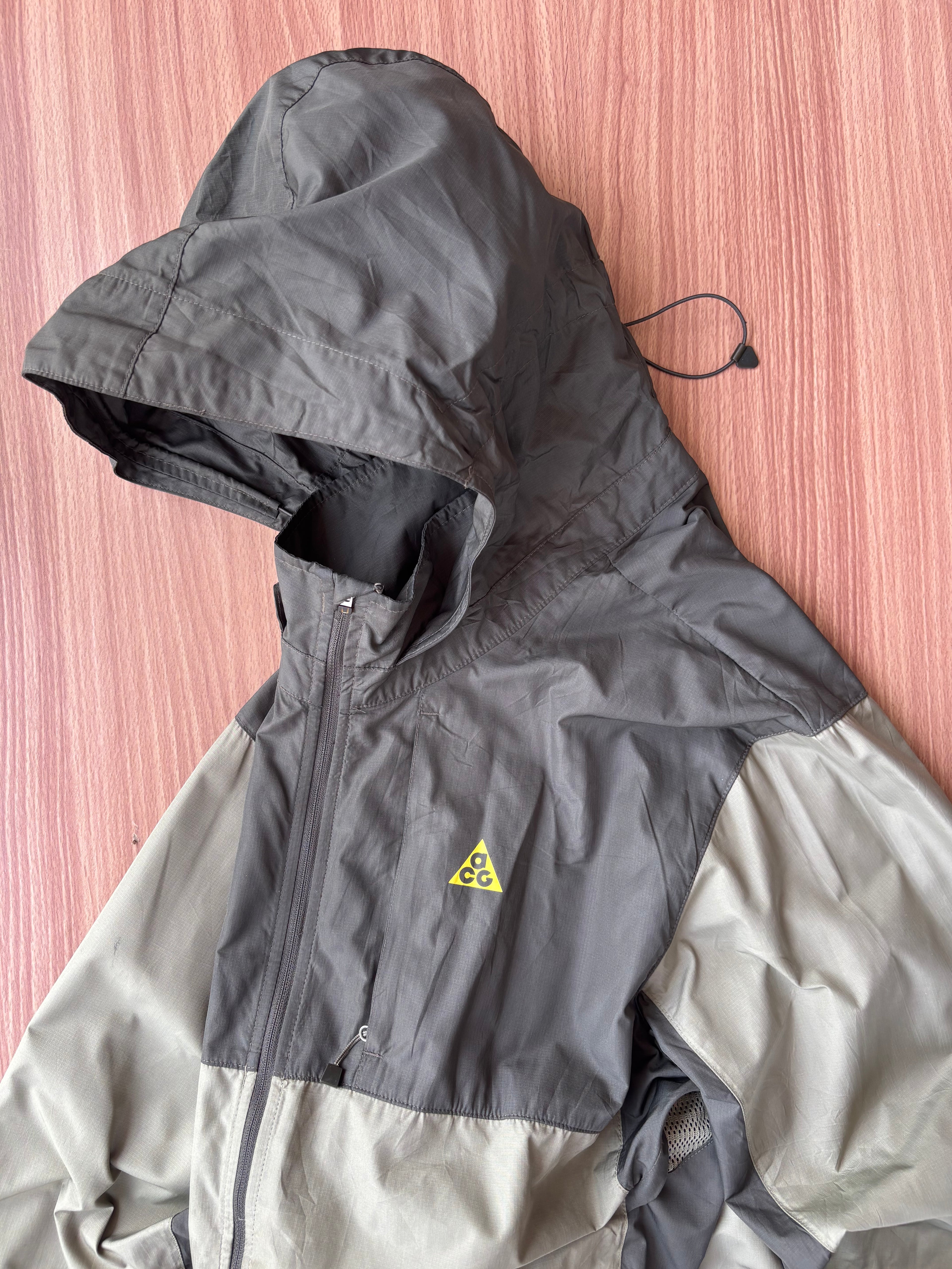 Nike ACG Shell