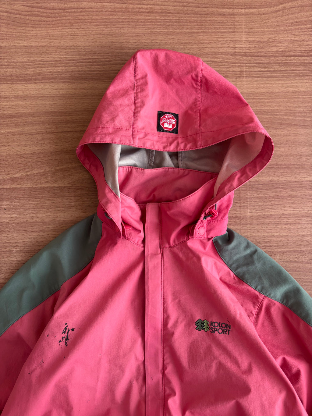 Kolon sports Gore windstopper shell (M)