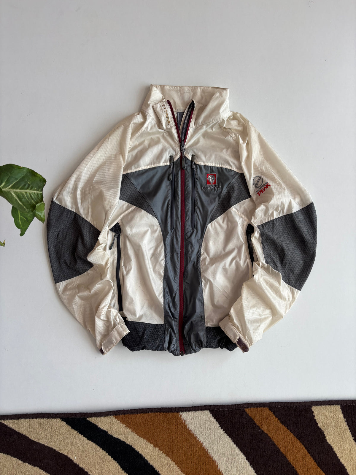 BlackYak extreme peak ultralight shell (M)