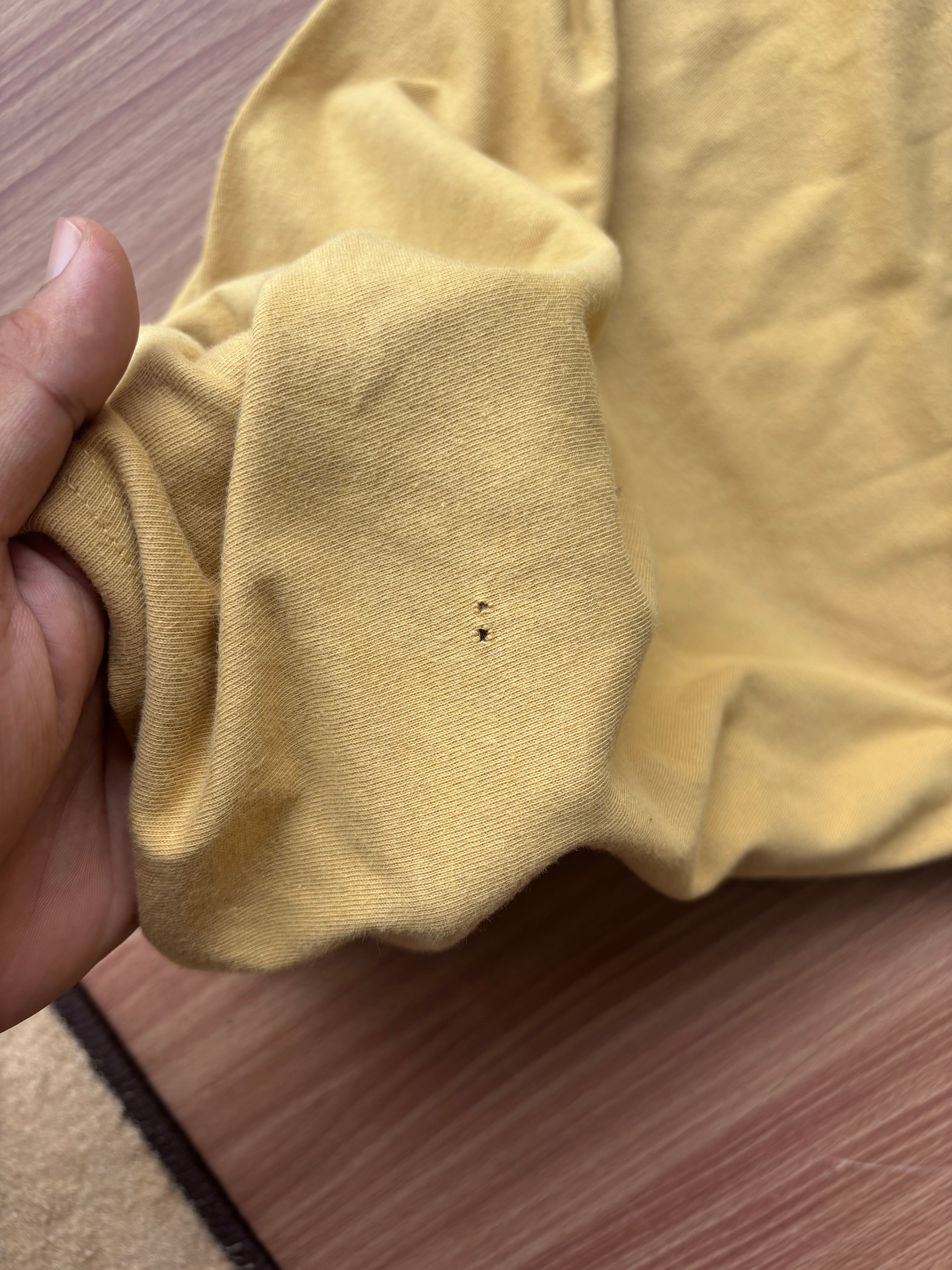 Stussy 8ball tee (minor damage)