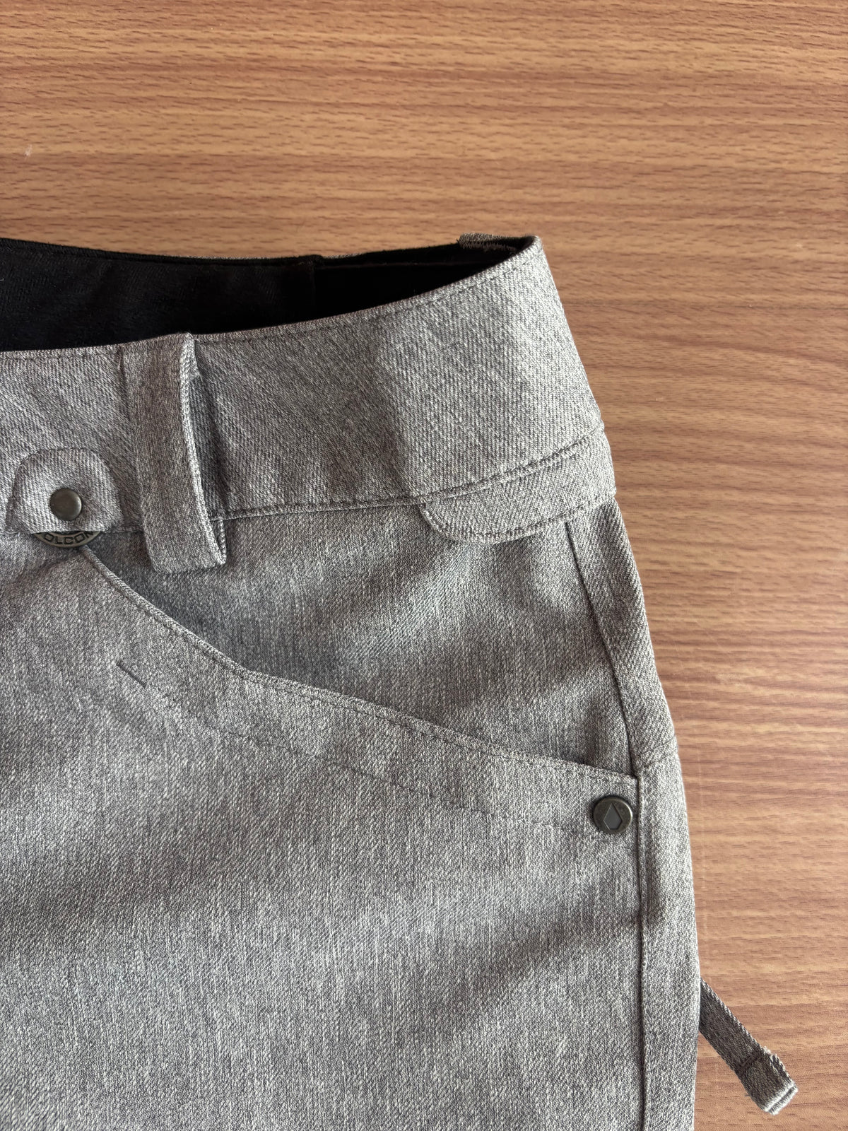 Volcom ski pants (30)