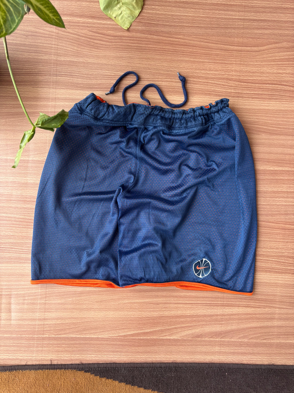 90’s nike basketball shorts