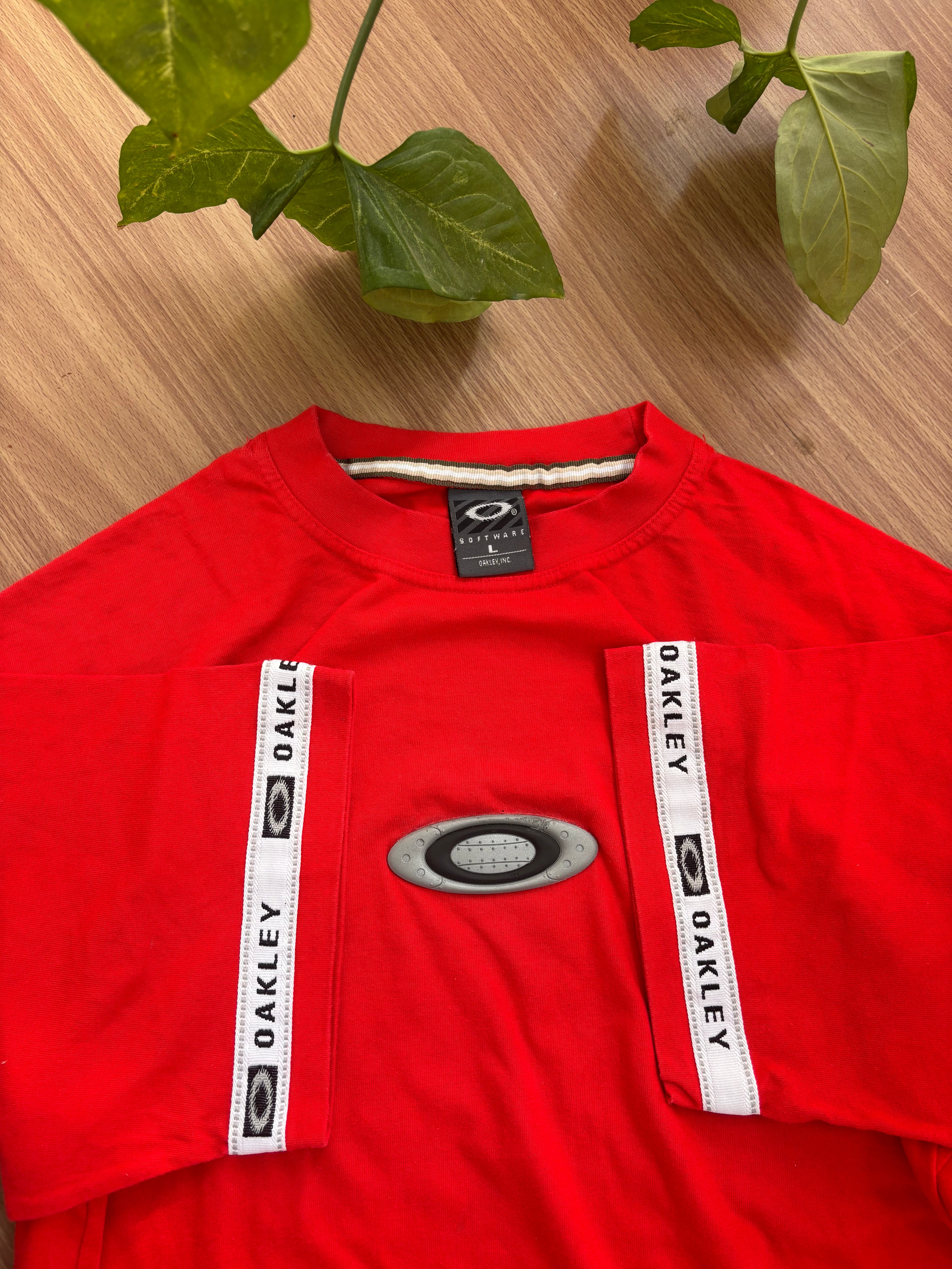 Oakley software tee Rubber logo