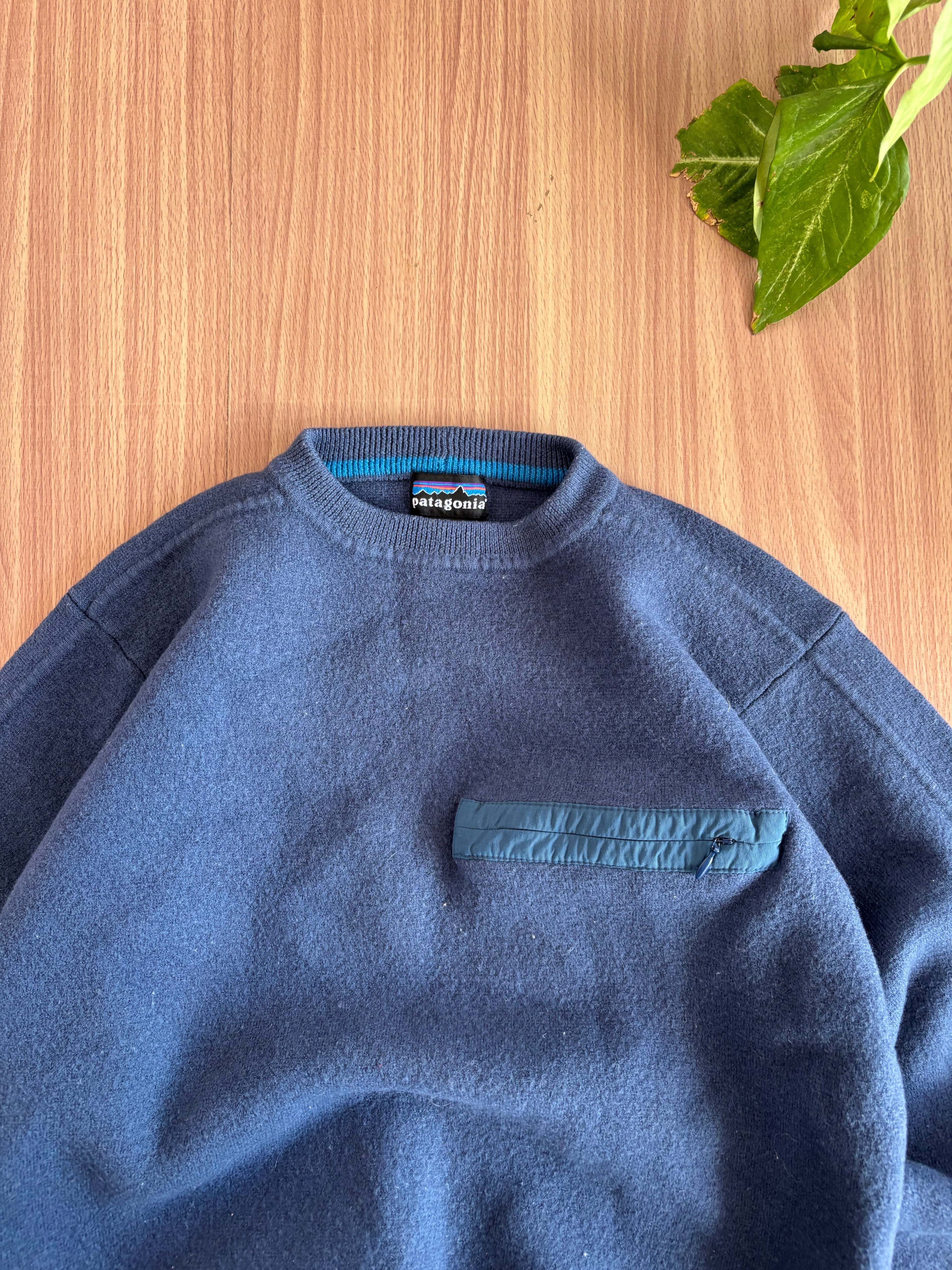 1980’s wool knit patagonia