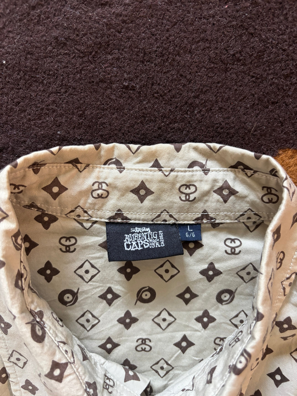 Stussy Graphic Print Shirt (L)