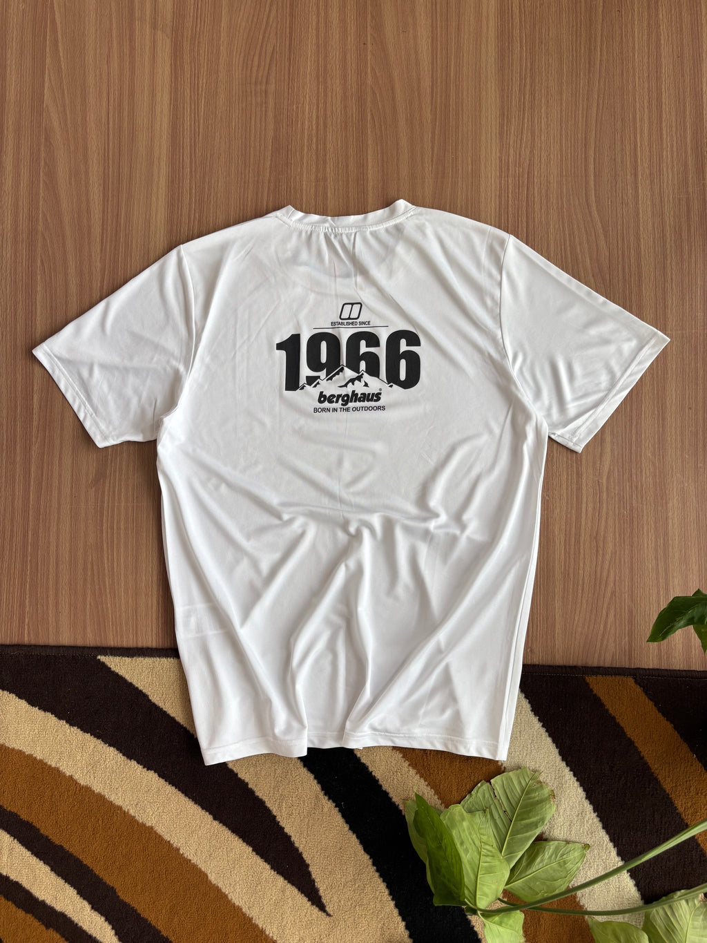 Berghaus tee