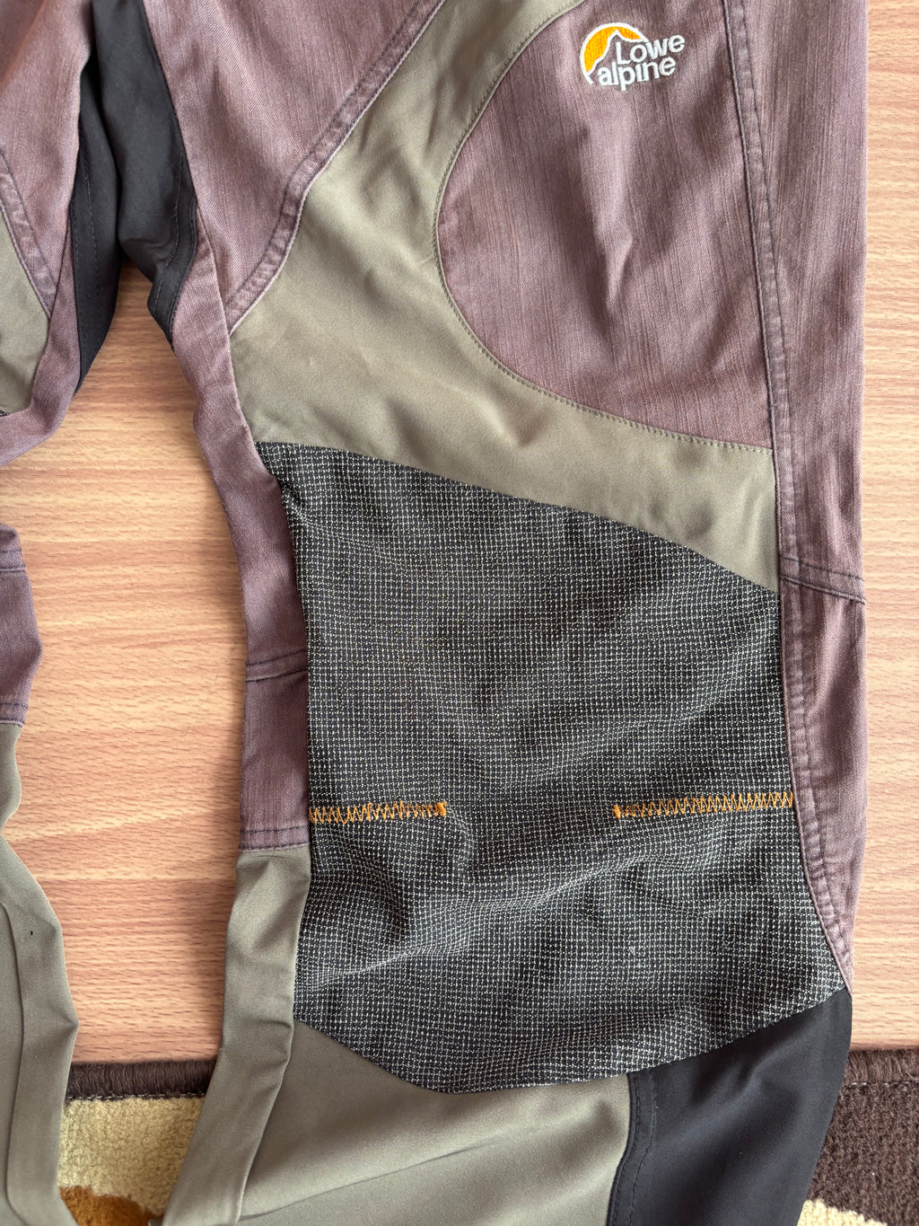 Lowe alpine hiking pants (32)