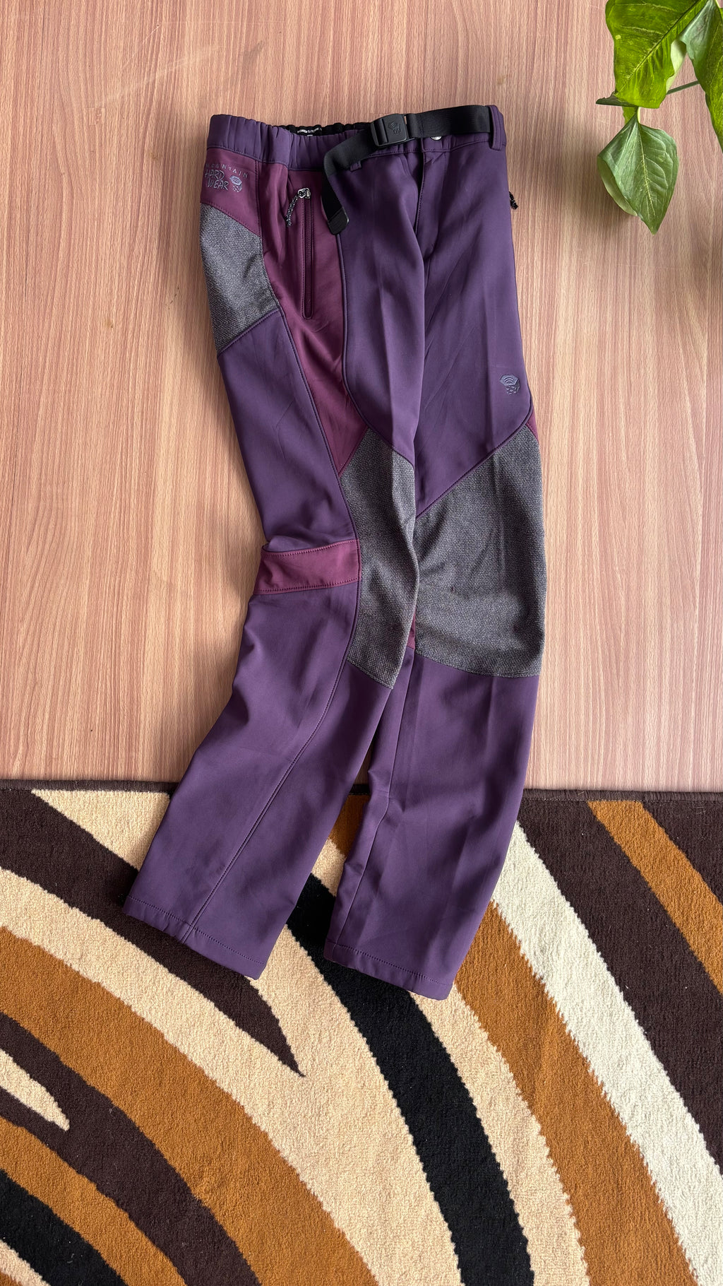 MHW hiking pants