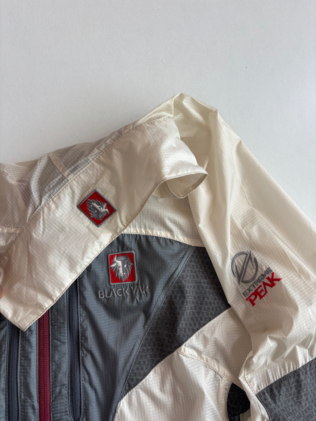 BlackYak extreme peak ultralight shell (M)