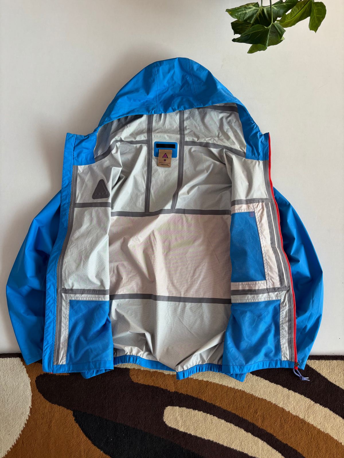 Nike ACG packable Colourblock shell (L)