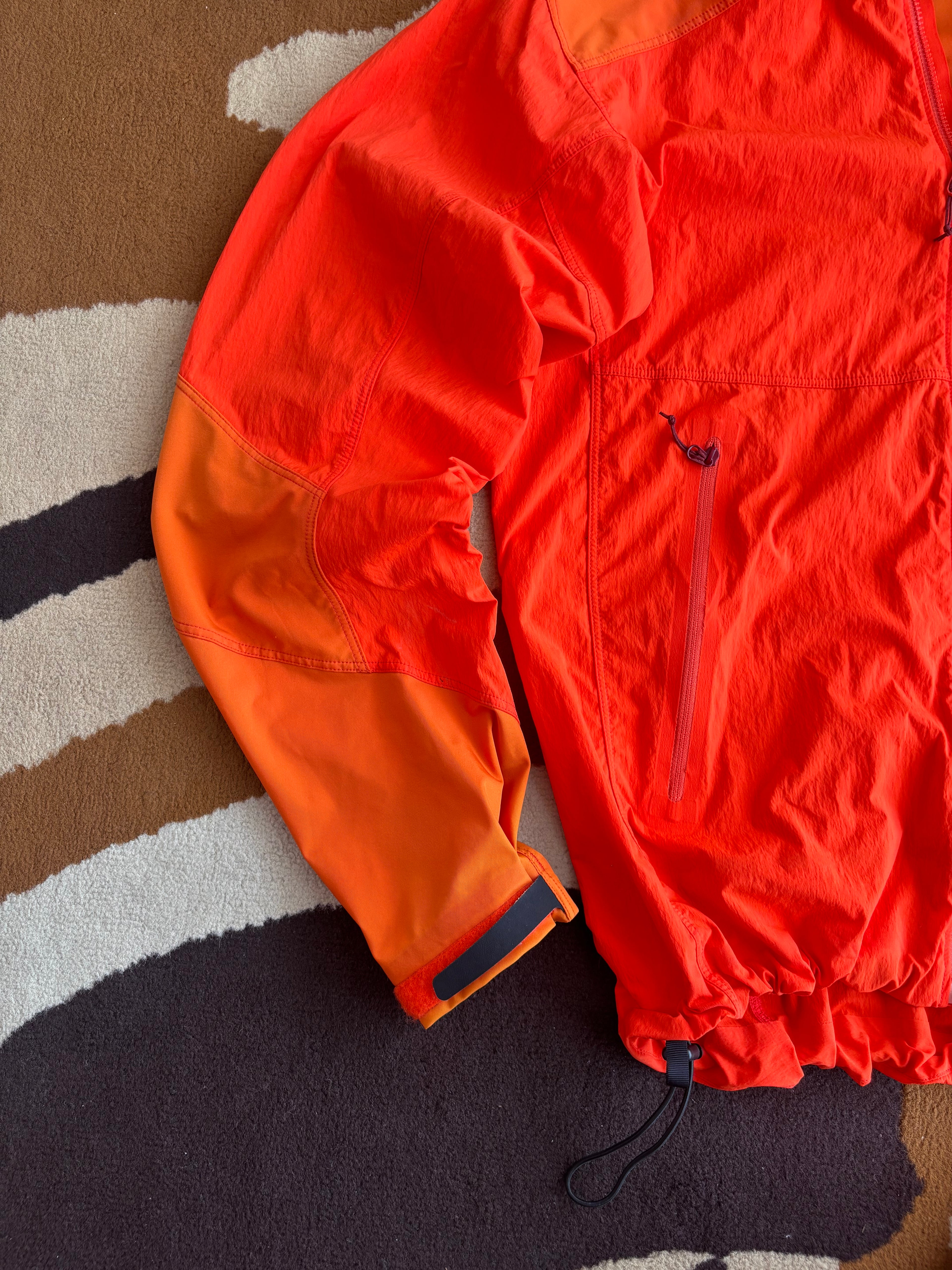Arcteryx squeamish magma shell (M)